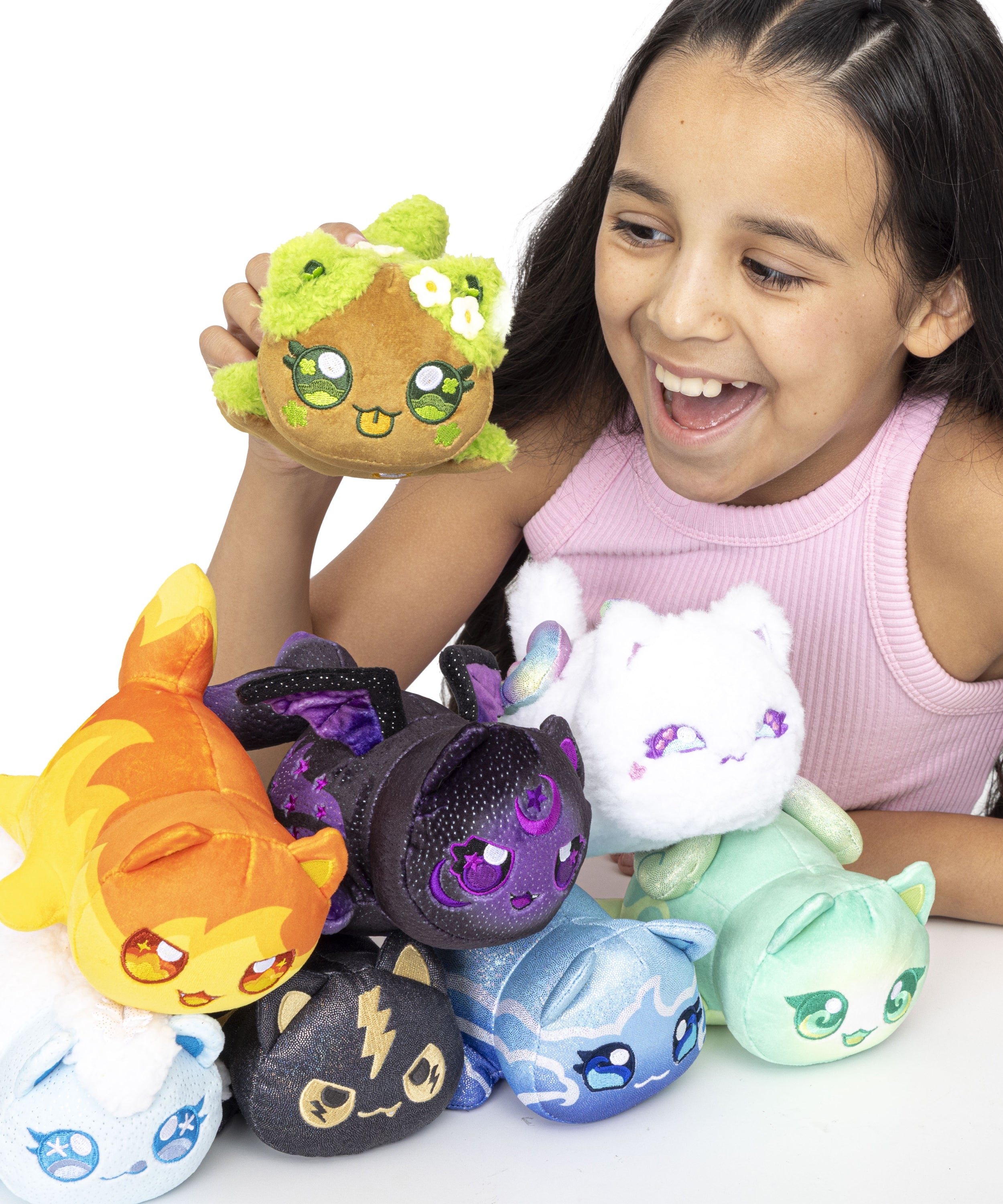 Aphmau Mystery MeeMeow Plush Elemental, Collectible Toy for Kids, Age 5+