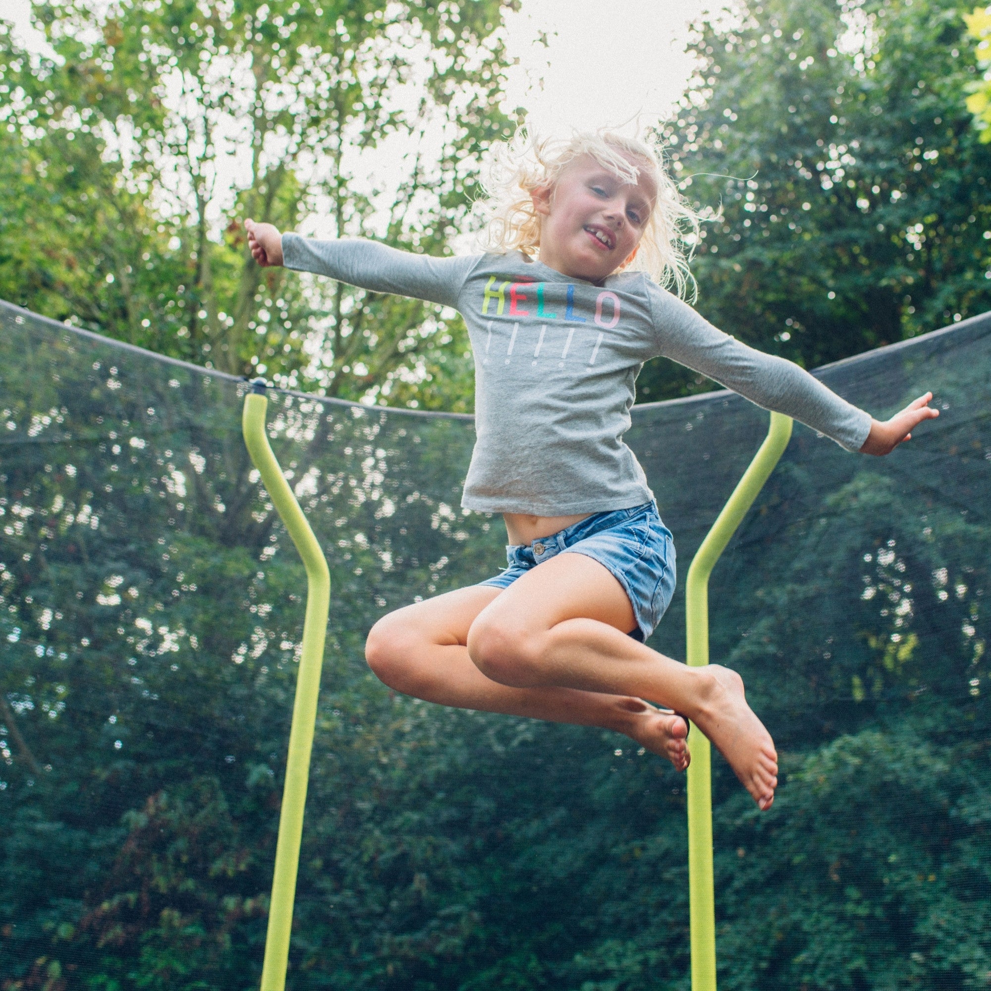 ترامبولين بلام سبرينغ سيف جامبر بطول 10 أقدام مع سياج وشبكة أمان ووسادة إسفنجية للحماية، لعبة ترفيهية خارجية مستقرة مع حماية من الأشعة فوق البنفسجية والصدأ والطقس، مناسبة للأطفال من سن 6 سنوات فما فوق