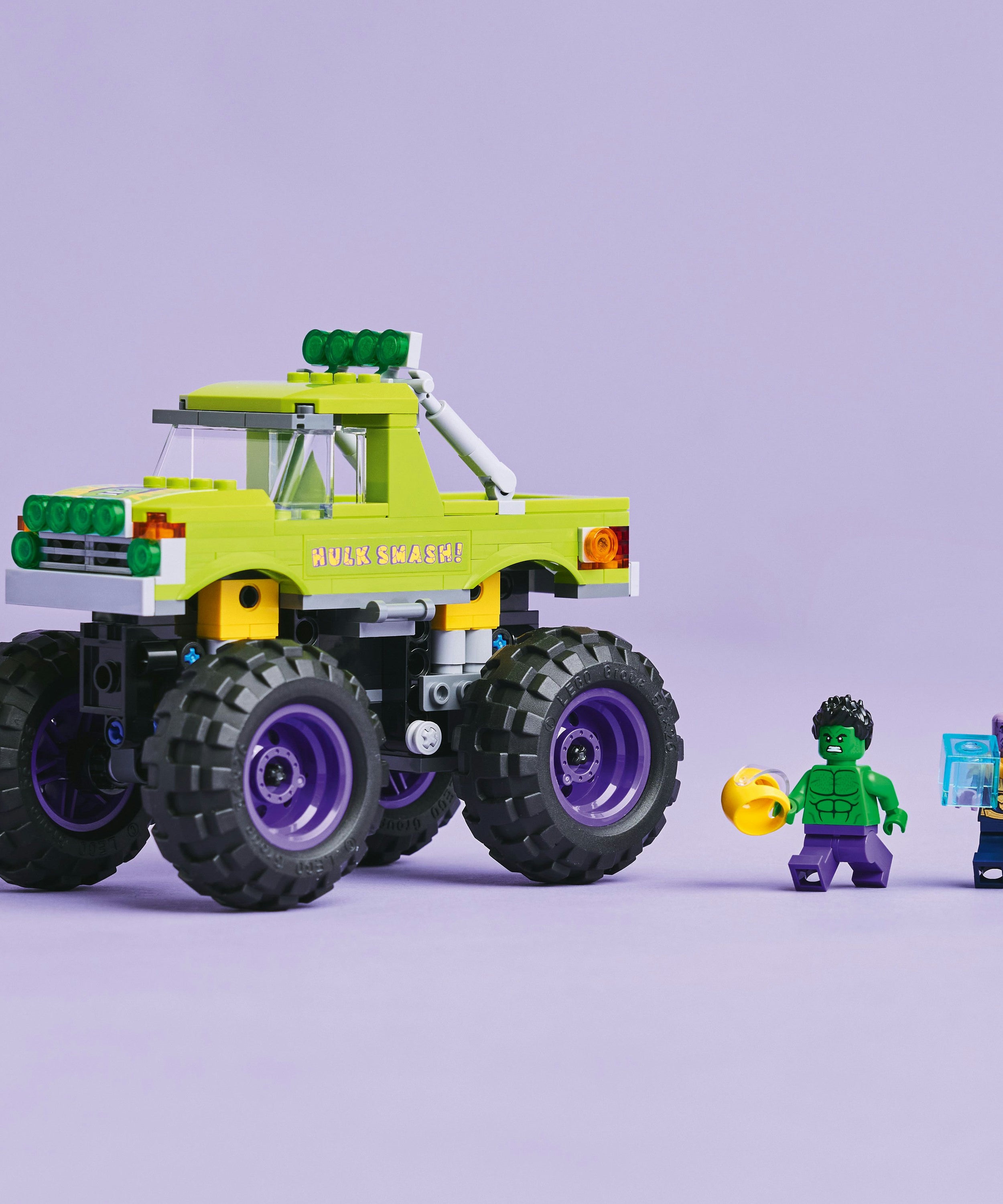 LEGO Super Heroes 76312 The Hulk Truck vs Thanos V29 Building Toy for Kids 7+