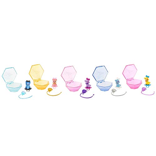 Barbie Color Reveal Pet Set in Diamond-Shaped Case with 5 Surprises GTT10