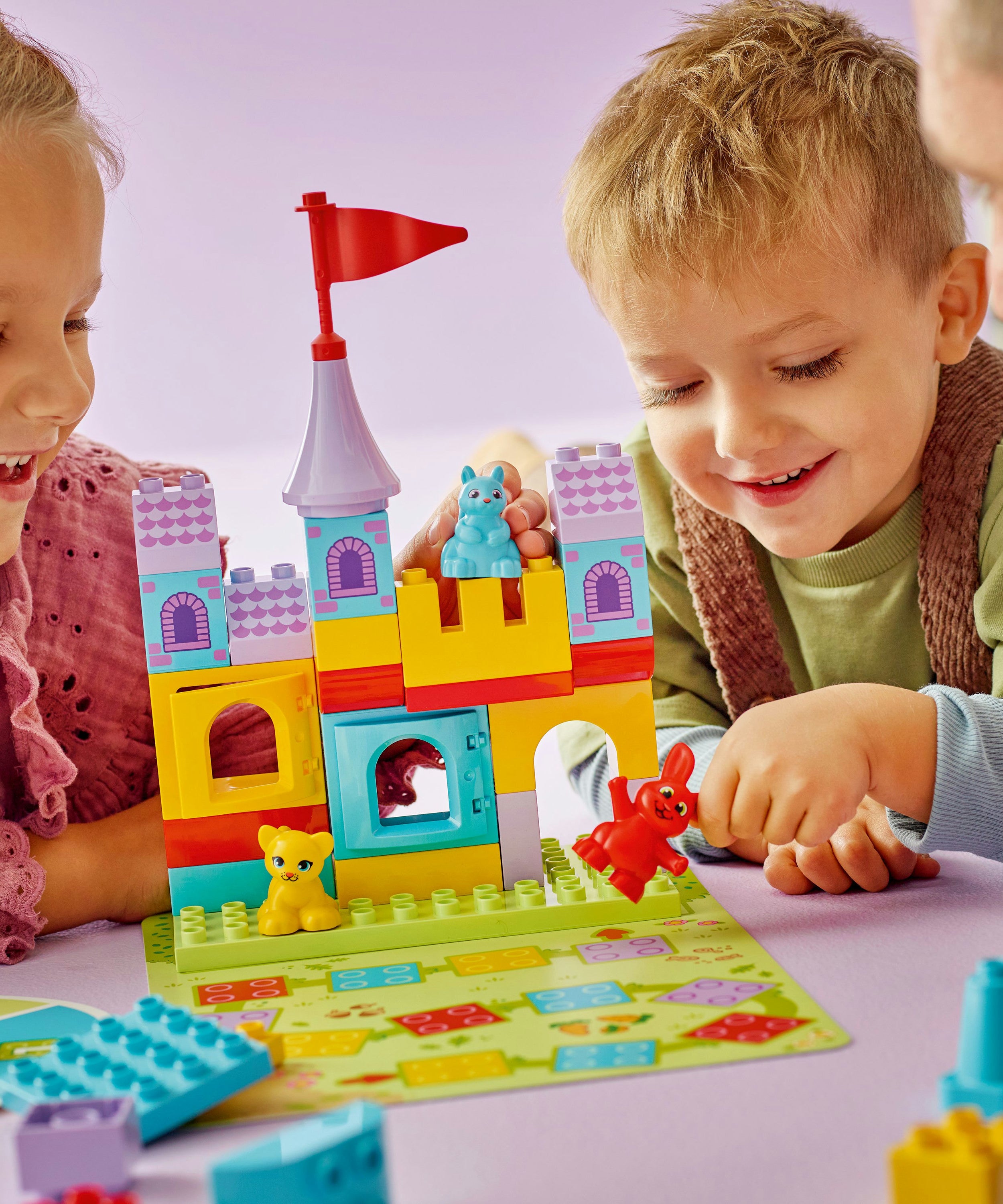 LEGO Duplo 10450 Hopsys Castle Game V29 for Unisex 3+ Interactive Castle Adventure Early Learning Building Set