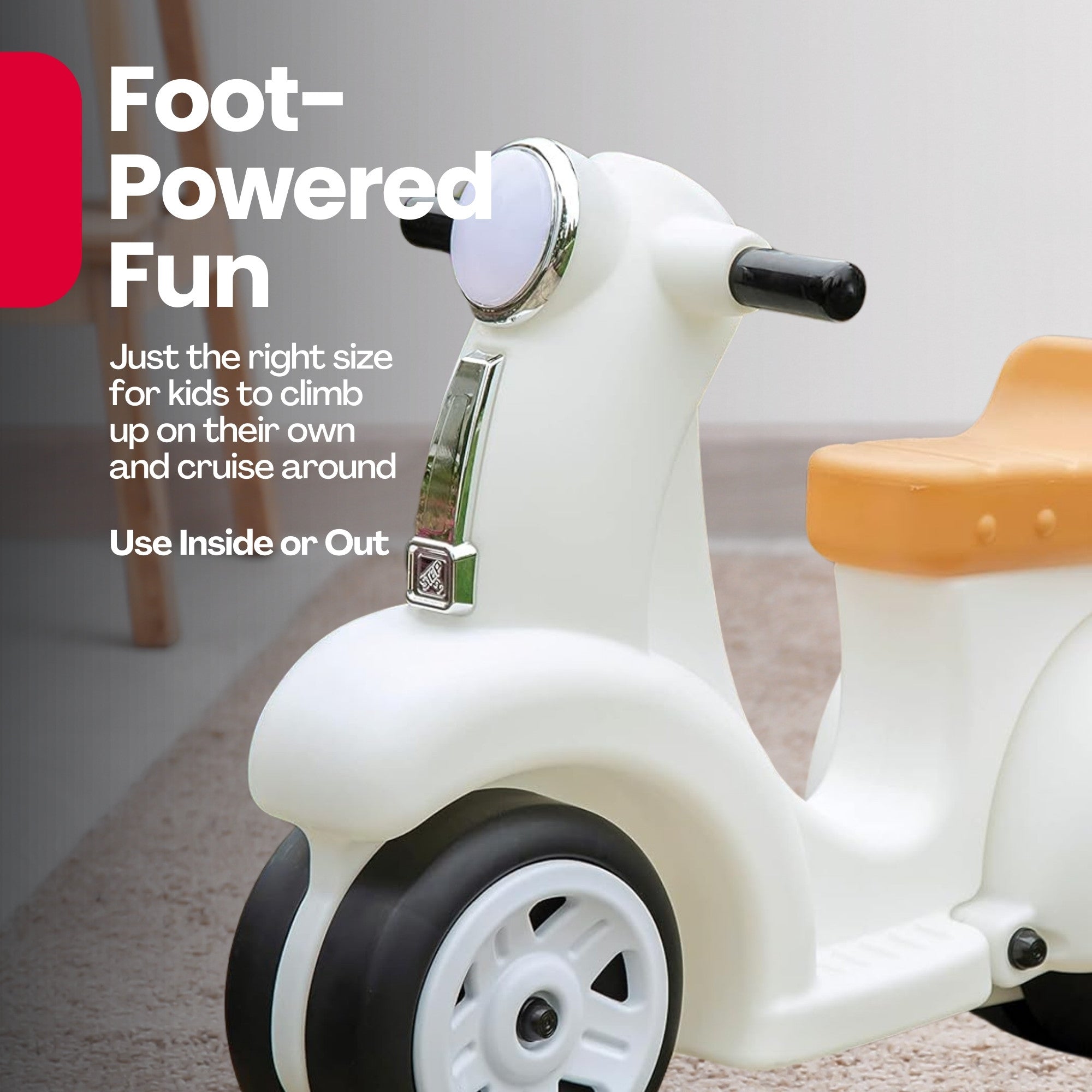 سكوتر ستيب 2 للأطفال، مقعد واحد، سهل التخزين، لعبة ركوب مع فتحة تخزين خلفية، مناسب للأطفال من الأولاد والبنات من سن 18 شهرًا فما فوق، لون أبيض