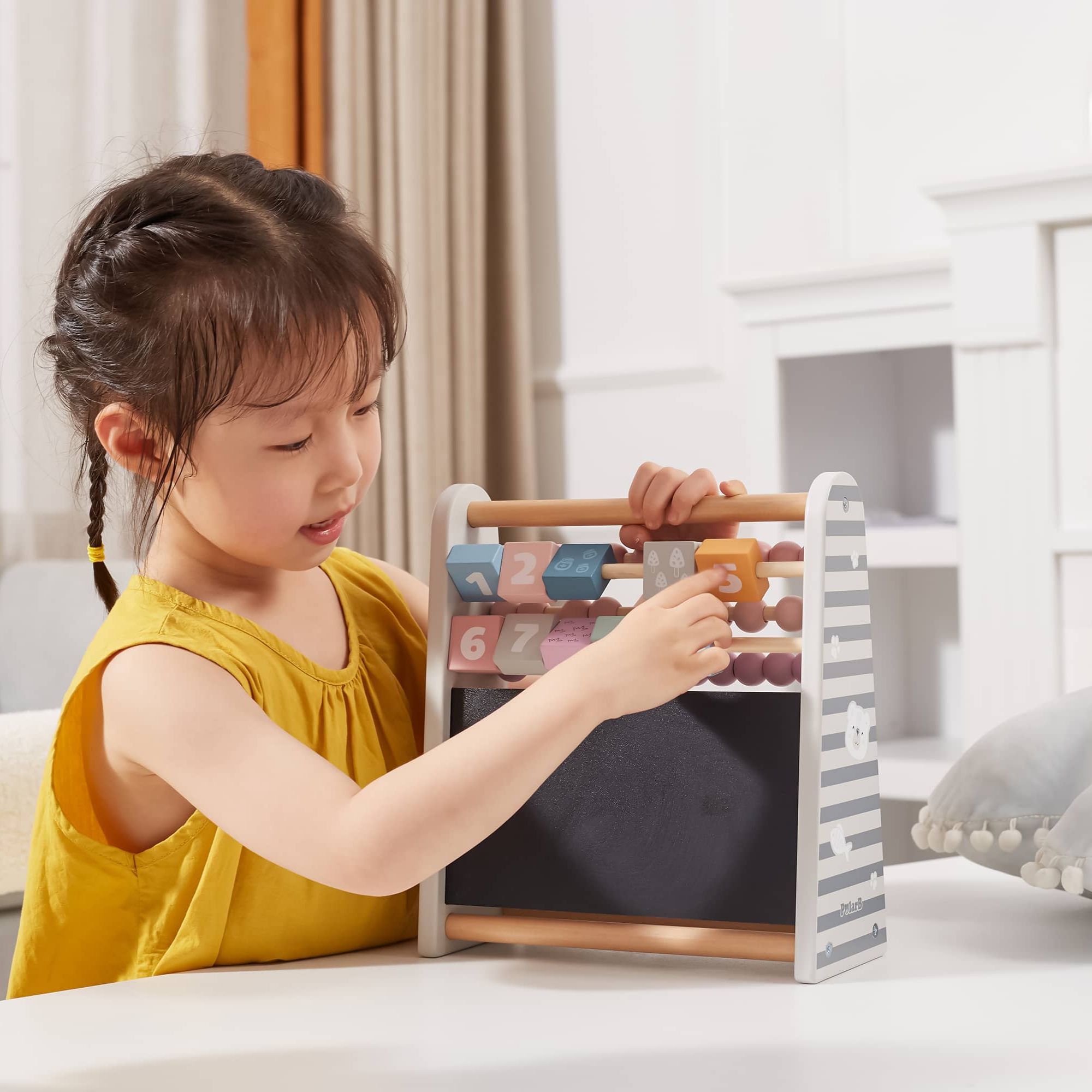 عداد رياضيات خشبي 3 في 1 من Polar Bear للأطفال مع سبورة ومكعبات أرقام، لعبة تعليمية للتعلم المبكر، للأعمار من 3 سنوات فما فوق