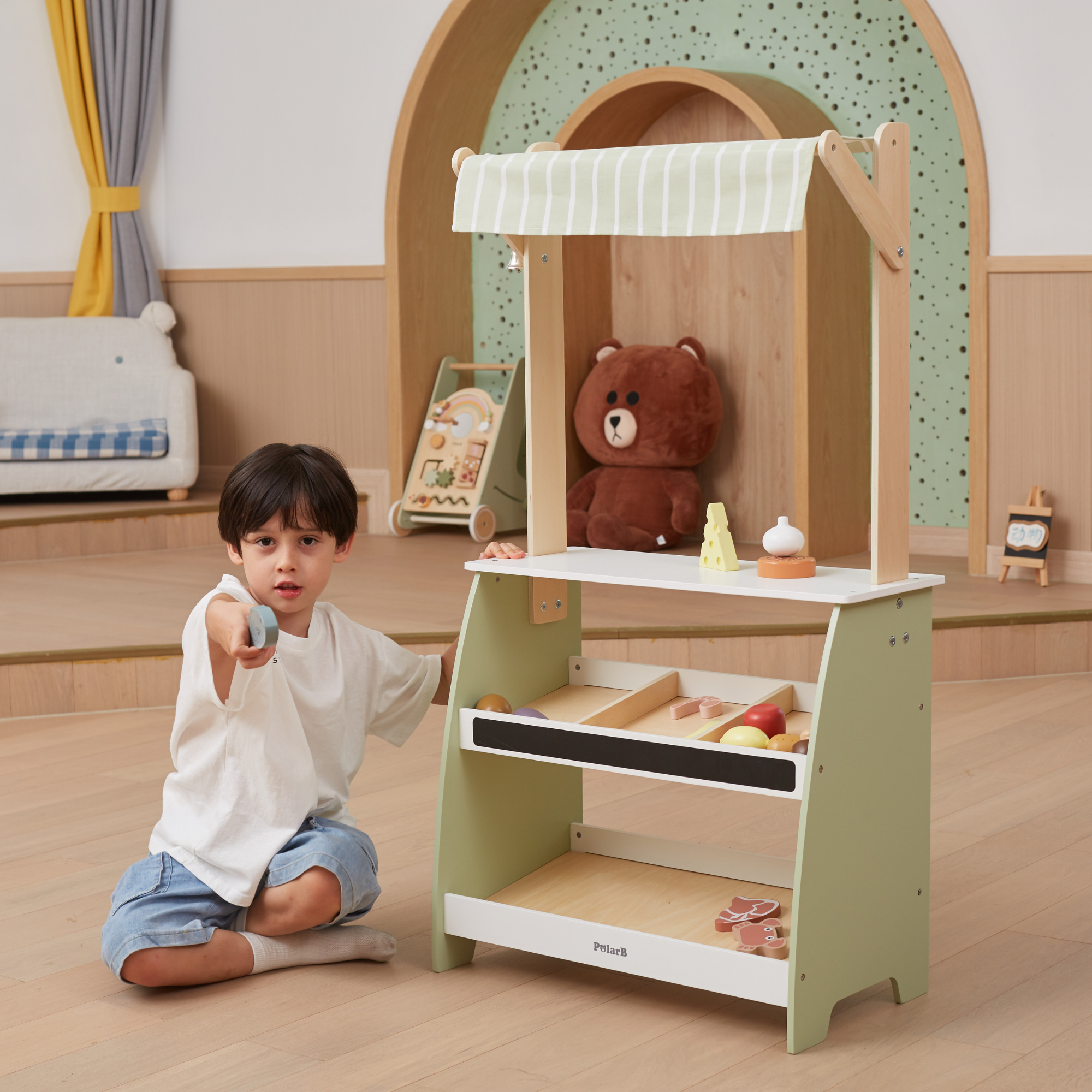 PolarB Wooden Market Stall for Kids, Includes 18 Play Food Accessories and Cash Register, Pretend Grocery Store with Bell, Blackboard and Display Shelves, Educational Toy for Ages 3 to 8