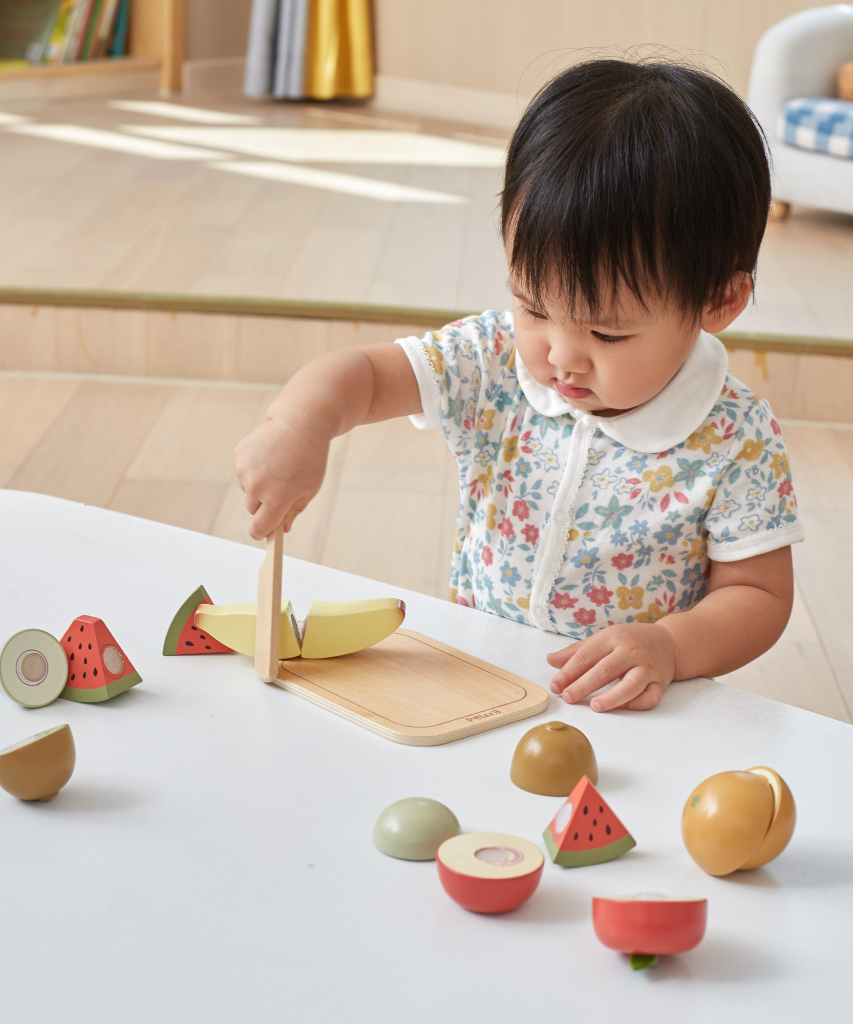 PolarB Wooden Cutting Fruits Play Set for Toddlers, Includes Knife, Cutting Board and 6 Colorful Fruits, Pretend Play Kitchen Toy for Motor Skill Development, Ages 18 Months and Up