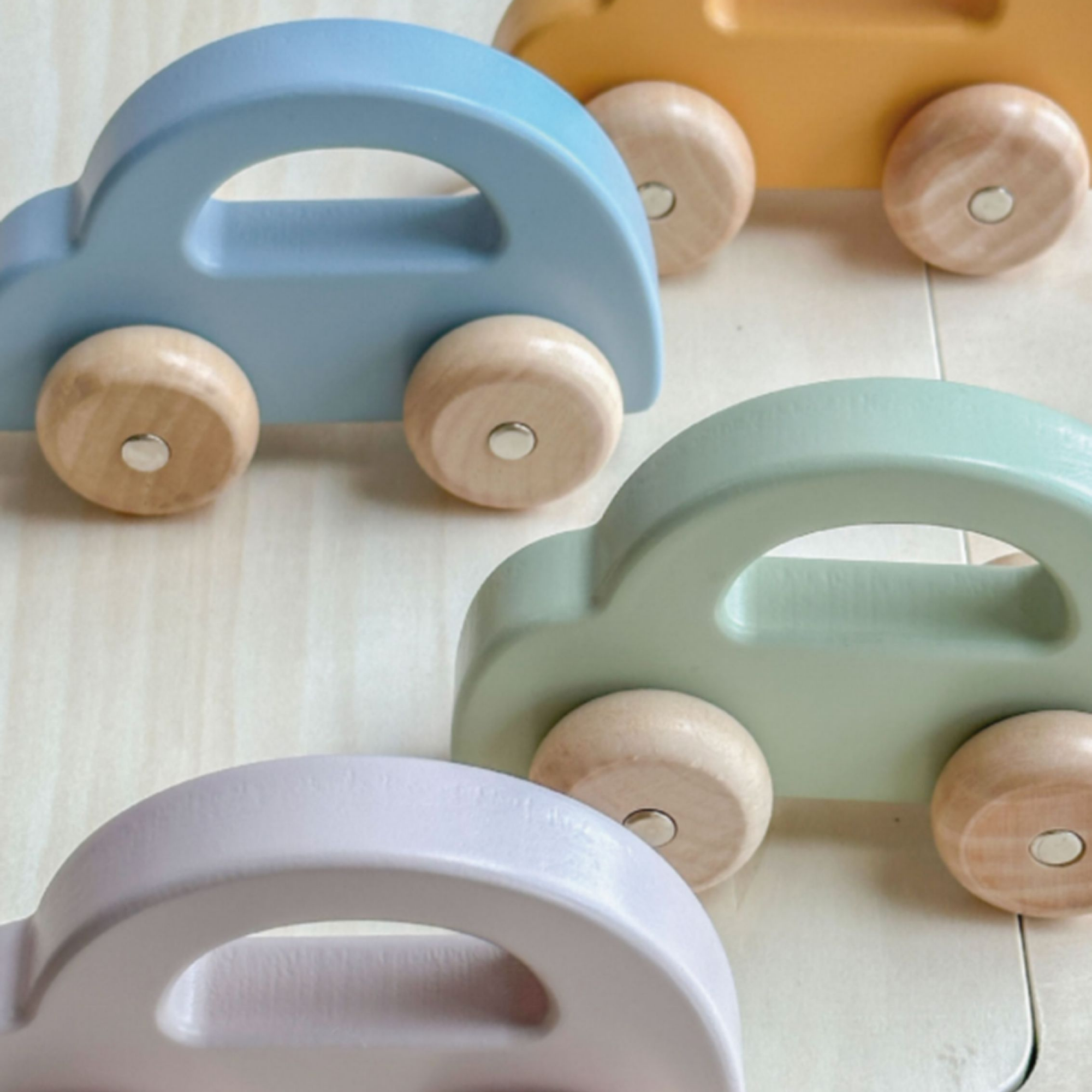 PolarB Wooden Car Push and Pull Toy for Babies, Montessori-Inspired Natural Wood Vehicle with Smooth Wheels, Pastel Tones, Safe for 6 Months and Up, Brown