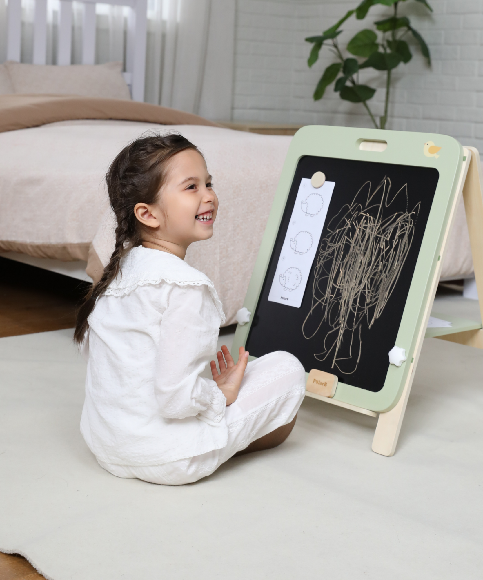 حامل رسم خشبي قائم من PolarB مع ألواح مغناطيسية، حامل فني مزدوج الجوانب قابل لتعديل الارتفاع للأطفال مع ملحقات، بتصميم حيوانات، مناسب للأعمار من 3 سنوات فما فوق