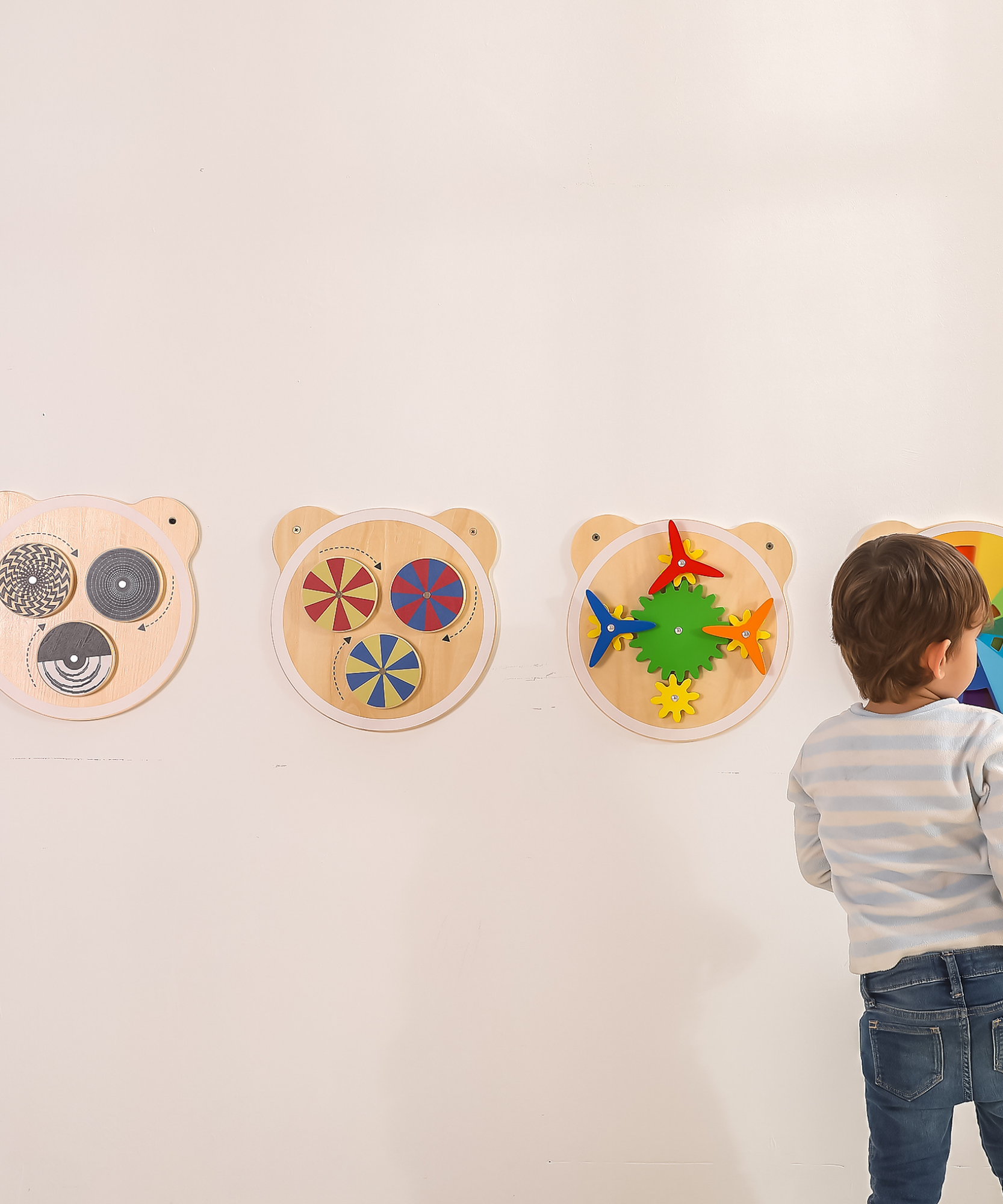 Viga Spinning Points Wall Toy, Montessori Wooden Bear Panel with Rotating Discs, Builds Color Recognition & Logic, Eco-Friendly & Non-Toxic Educational Toy, for Boys & Girls Ages 18M+