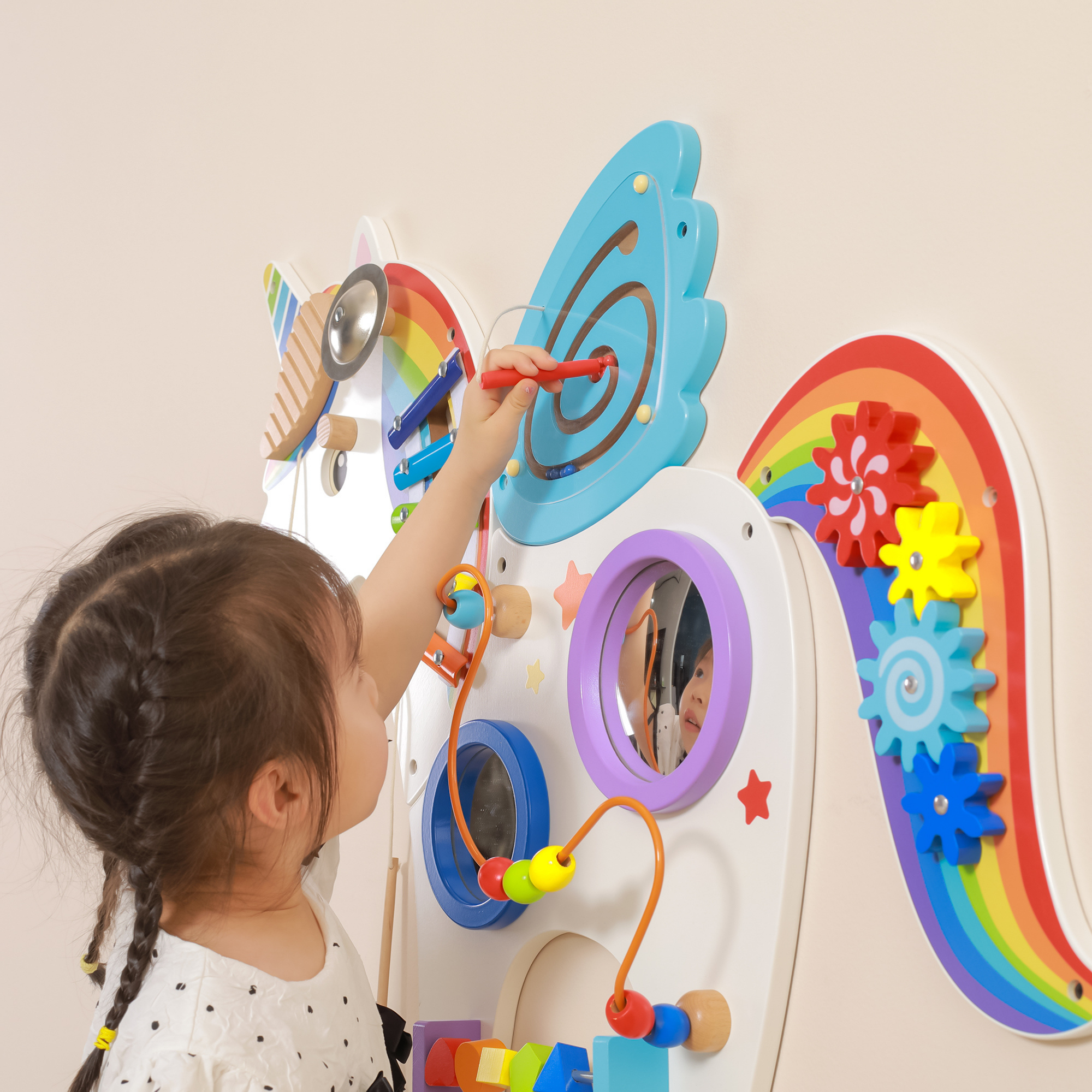 لعبة حائط حسية على شكل وحيد القرن من فيجا، لوحة خشبية متعددة الأنشطة من مونتيسوري مع تروس ومتاهة من الخرز وإكسيليفون، تُنمّي المهارات الحركية والتعلم العاطفي، صديقة للبيئة وغير سامة، للأعمار من 18 شهرًا فما فوق