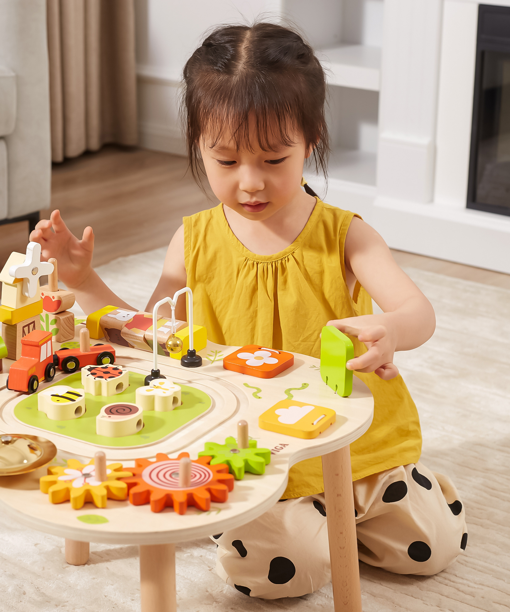 VIGA Farm-Themed Wooden Activity Table, Montessori Educational Toy with Train Track, Gears, Shape Sorter & Xylophone, Develops Fine Motor Skills, Logic & Creativity, for Boys & Girls Ages 18M+