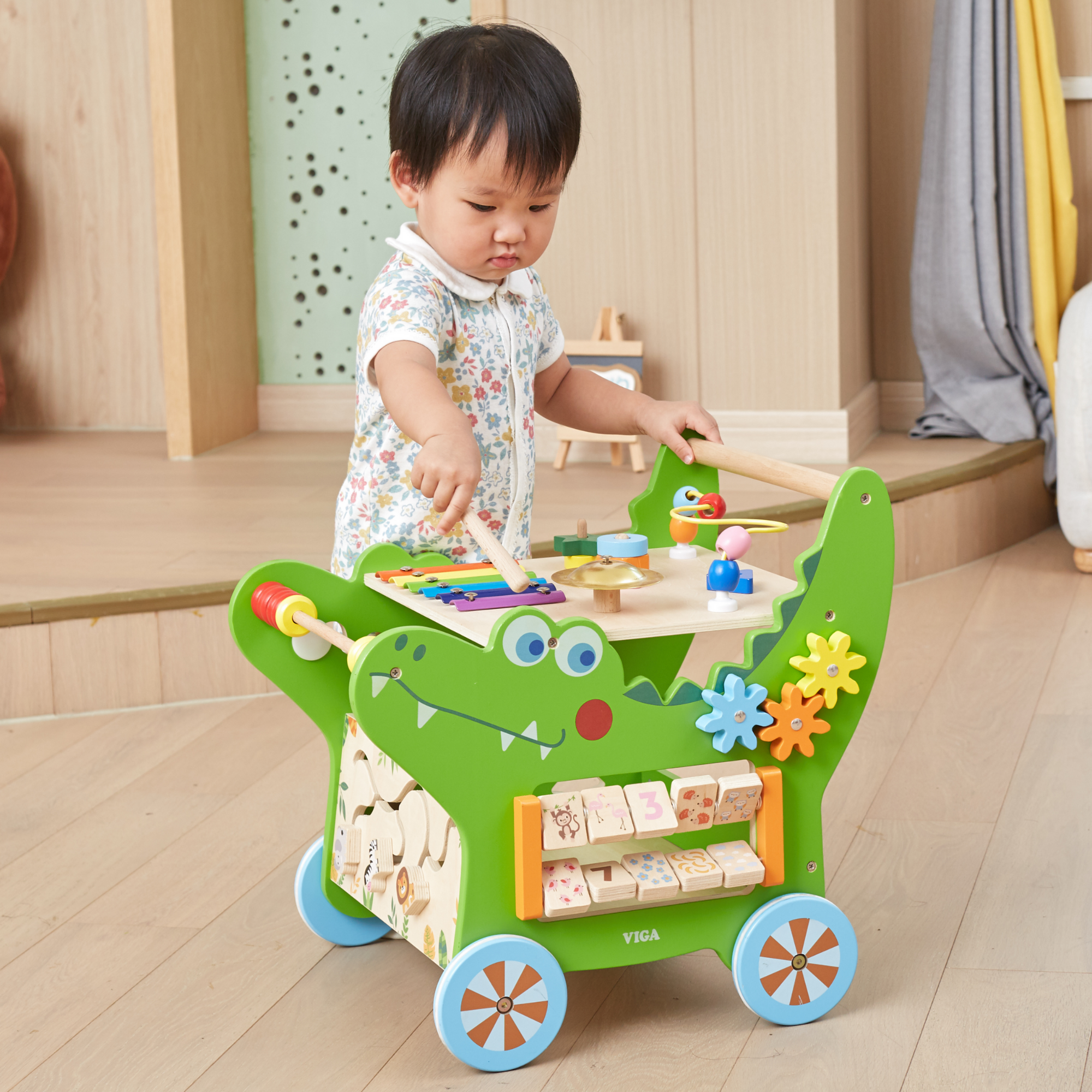 Viga Crocodile Toddler Activity Walker, 1 Piece Multifunctional Montessori Wooden Toy, Develops Motor Skills, Balance & Sensory Exploration, Non-Toxic & Eco-Friendly Educational Push Toy, Ages 1+