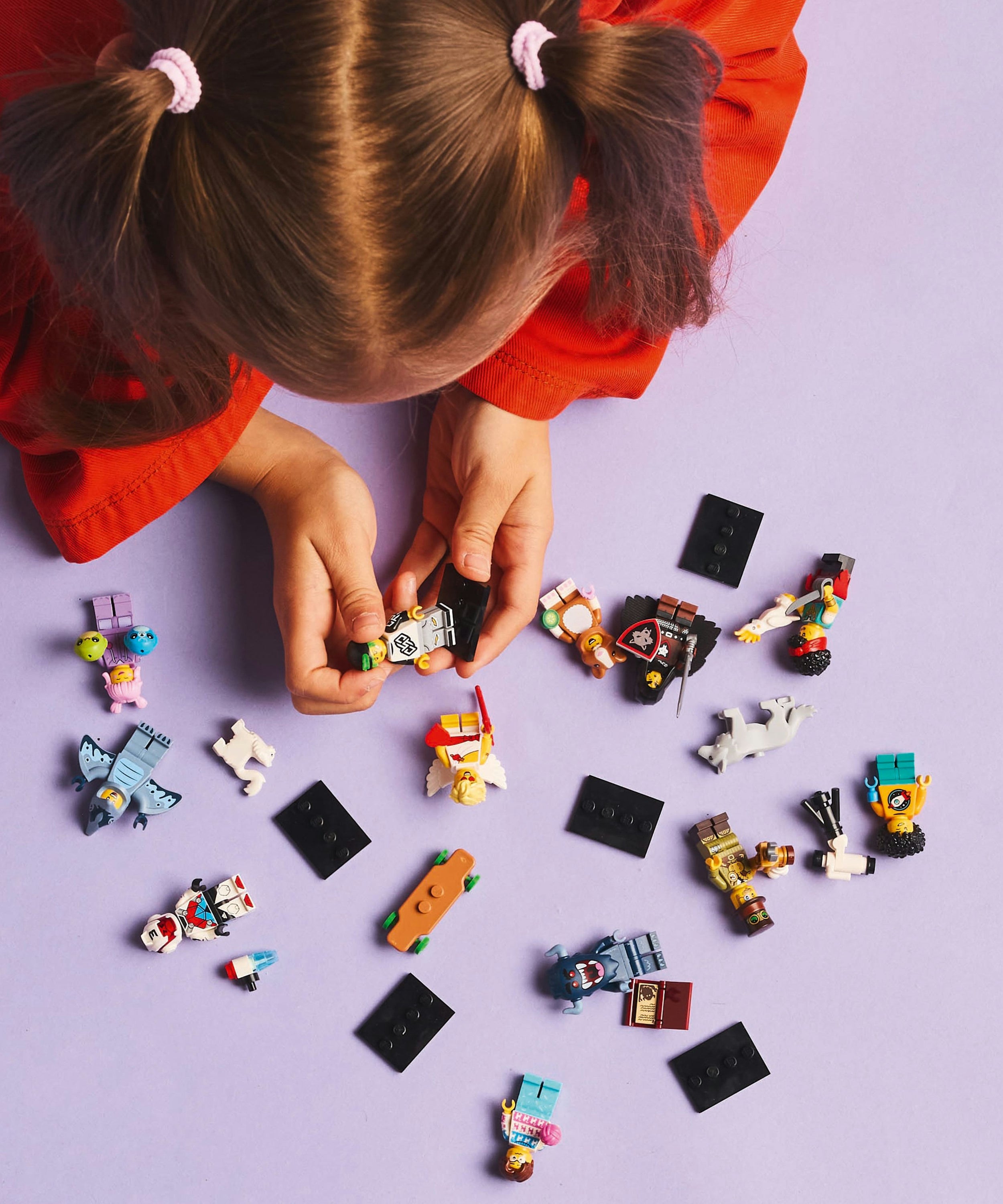 LEGO Minifigures Series 27 71048 Surprise Minifigure Collectible, Building Toy for Kids 5+ Boys Mystery Figure Series 27