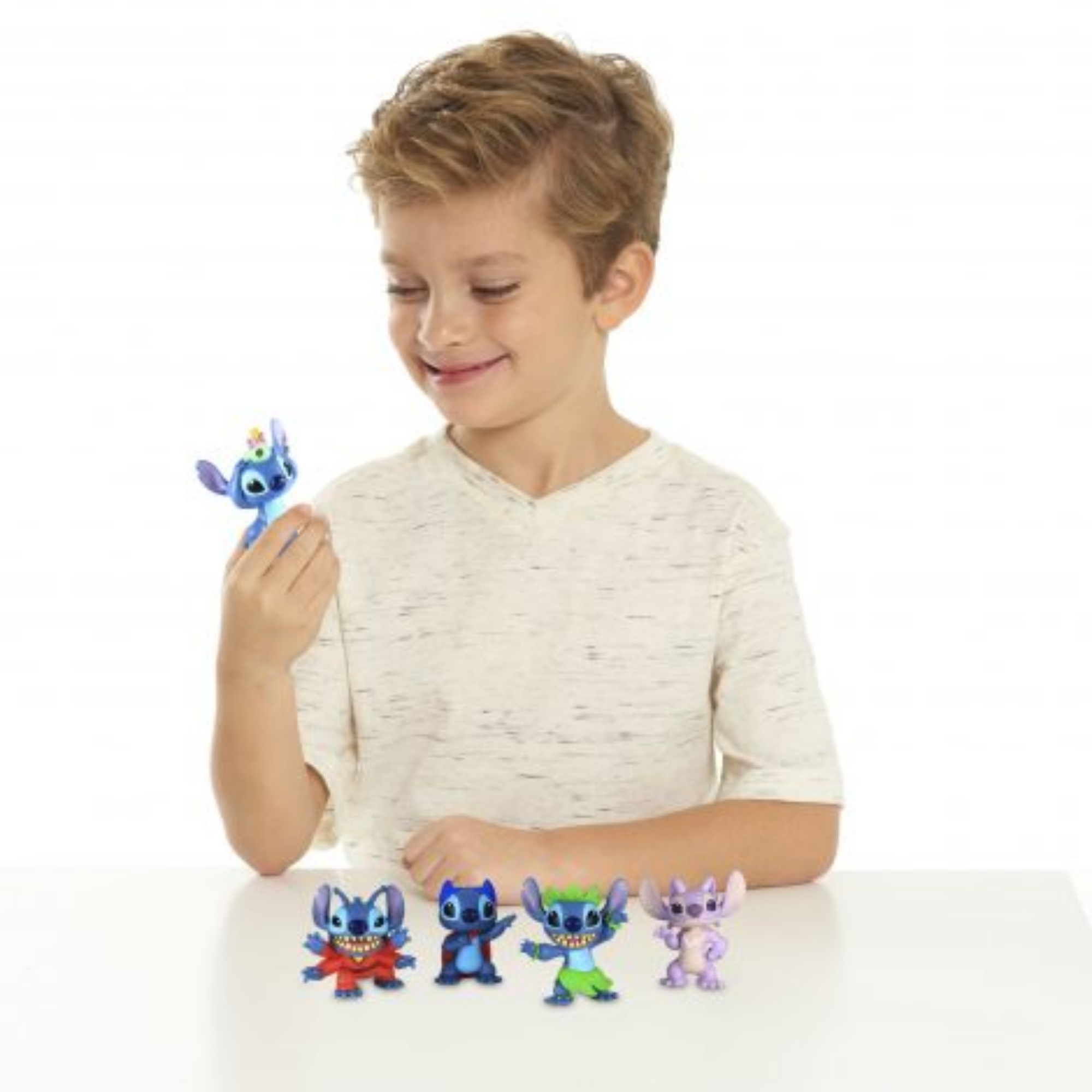 مجموعة ديزني ليلو وستيتش القابلة للتجميع، 2.7 بوصة (7 سم)، مكونة من 5 قطع، ألعاب أطفال مرخصة رسميًا من جاست بلاي، مناسبة للأطفال، الأولاد والبنات، من سن 3 سنوات فما فوق