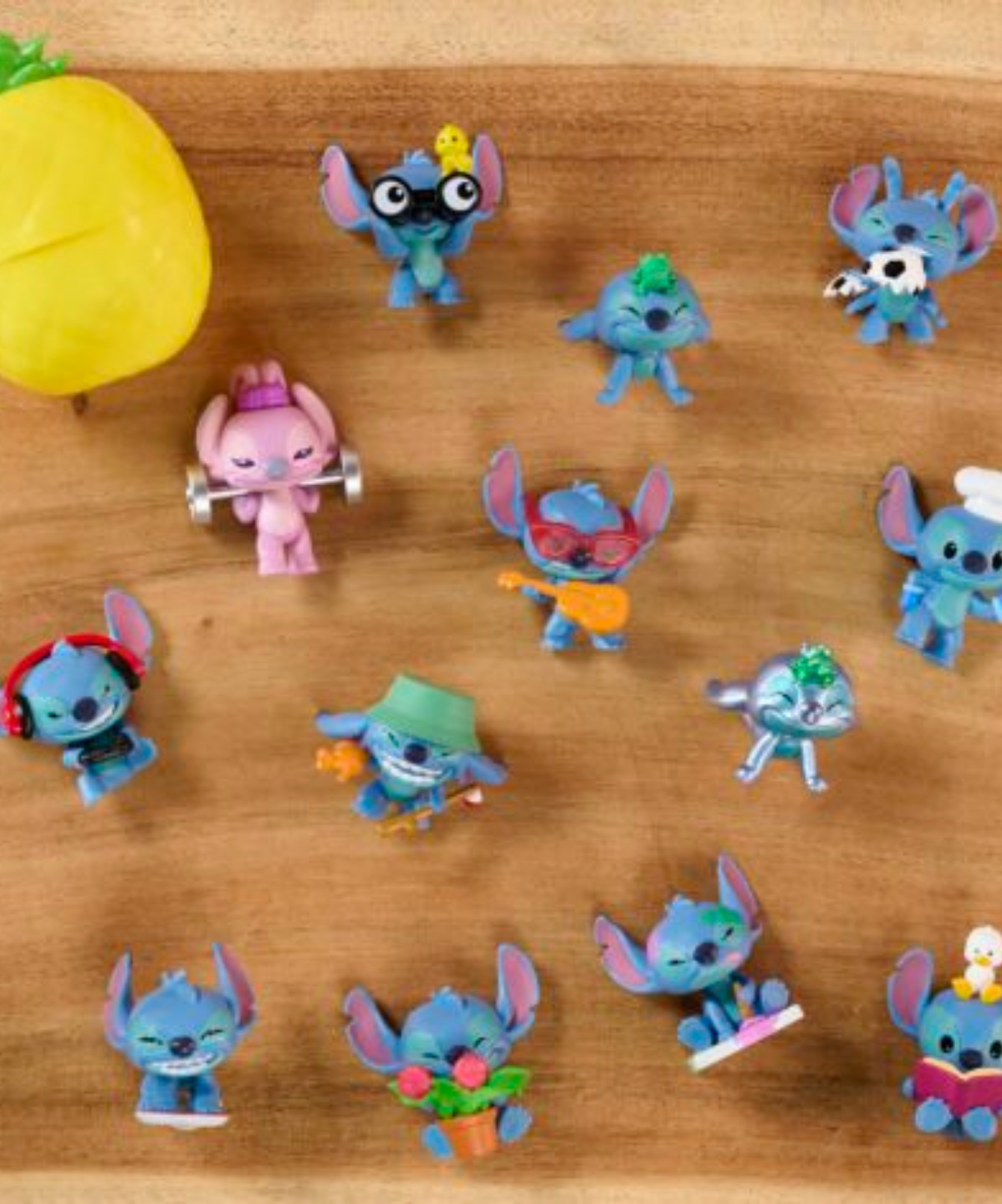 ديزني ليلو وستيتش 2 بوصة (5 سم) قطعة واحدة من شخصيات ستيتش الغامضة القابلة للتجميع، ألعاب أطفال مرخصة رسميًا من جاست بلاي، 13 قطعة للتجميع، مناسبة للأطفال، الأولاد والبنات، من سن 3 سنوات فما فوق