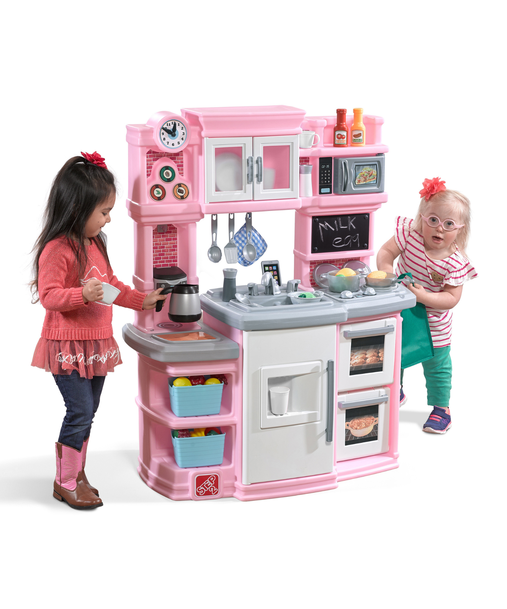 Step2 Great Gourmet Kitchen, Kitchen Playset with 36 Piece Accessories Including Pots and Pans, Folk and Spoon, Indoor and Outdoor Roleplay ToySuitable for Children both Boys and Girls Aged 2+