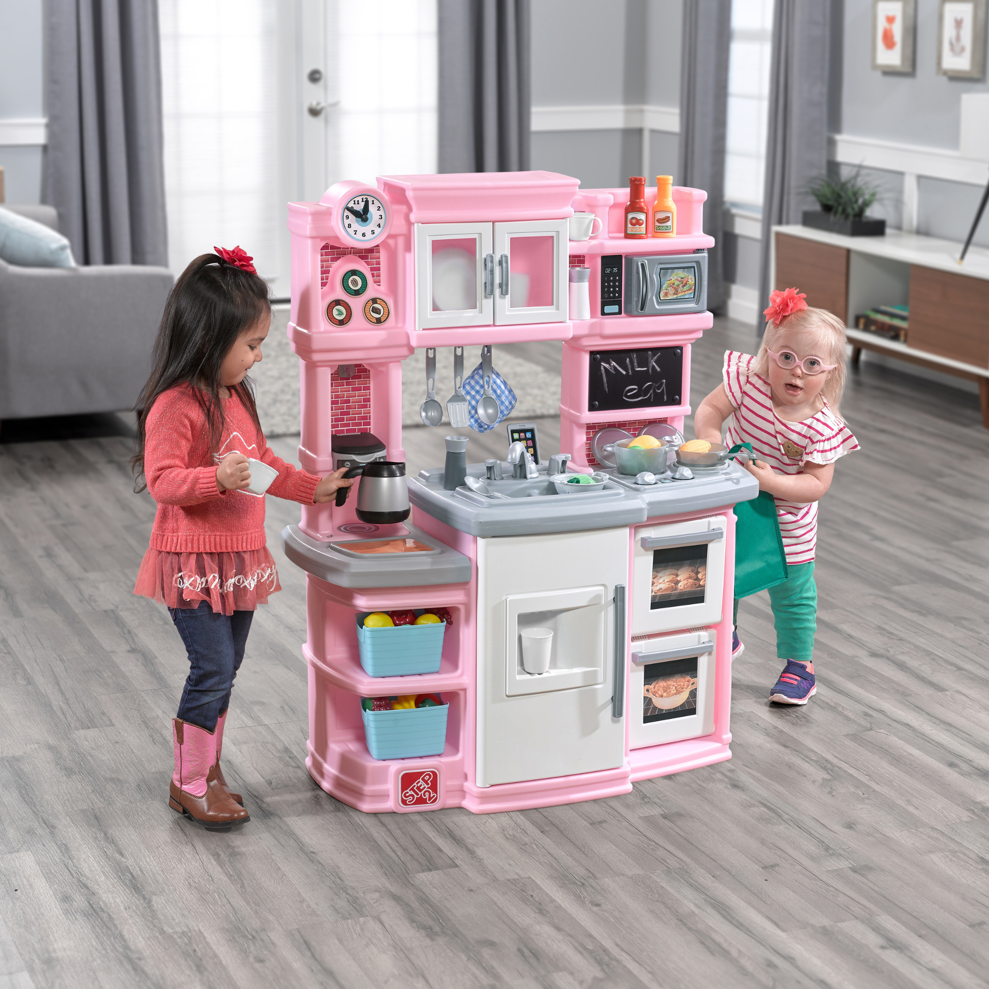 Step2 Great Gourmet Kitchen, Kitchen Playset with 36 Piece Accessories Including Pots and Pans, Folk and Spoon, Indoor and Outdoor Roleplay ToySuitable for Children both Boys and Girls Aged 2+