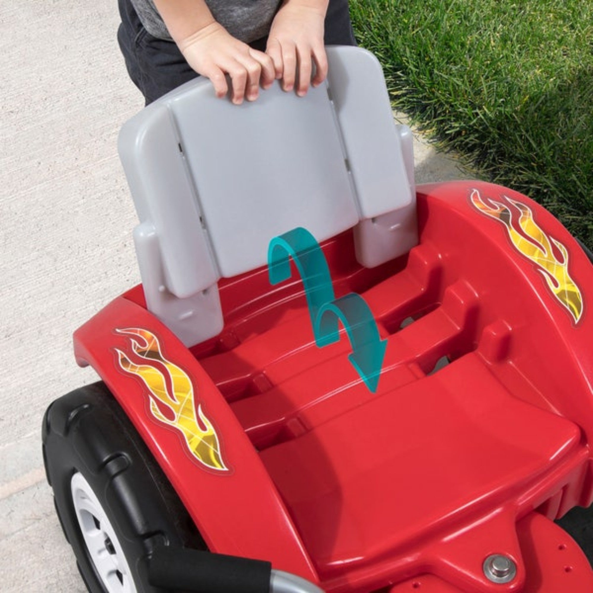 Step2 Zip N' Zoom Pedal Car Single Seater Easy to Store Ride On Toy with Seat Level Adjustability and Center-Pivot Steering, Suitable for Children both Boys and Girls Aged 30m and Above, Red