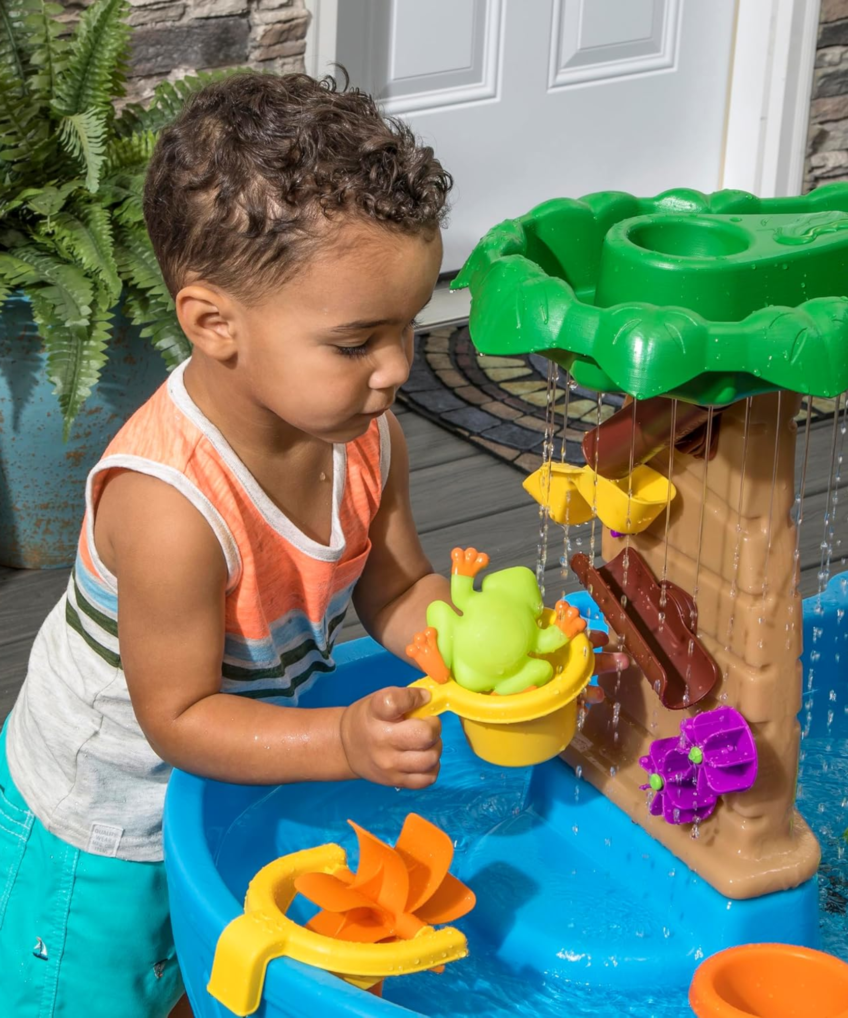 Step2 Tropical Rainforest Water Table, Indoor and Outdoor Water Table, Sensory Playset and Activity Toy, Rain Shower Wall, 13 Piece Accessories Set, Toy Suitable for Kids both Boys and Girls Aged 1.5+
