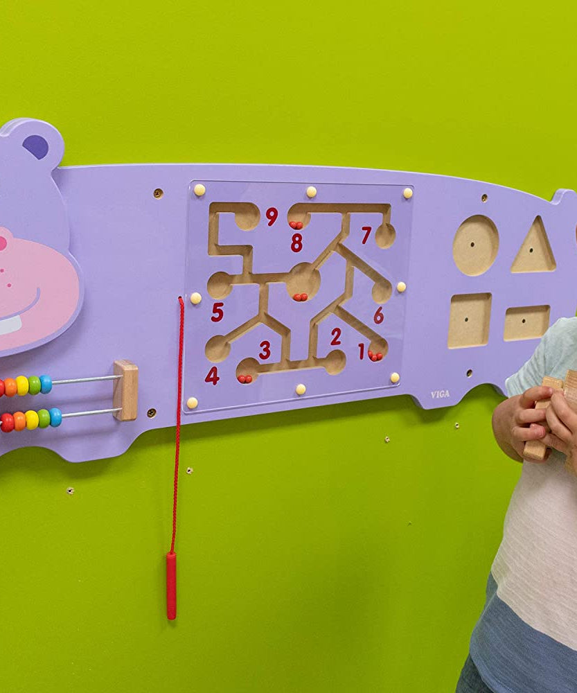 لعبة حائط فرس النهر من فيجا مونتيسوري - لوحة أنشطة حسية متعددة الوظائف للأطفال الصغار - لعبة تعليمية خشبية متينة لتنسيق اليد والعين وتنمية الدماغ - للأعمار من 18 شهرًا فما فوق