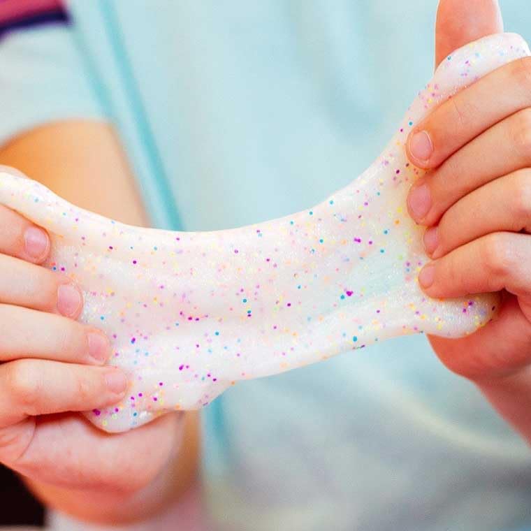 معجون التفكير أحادي القرن المتوهج في الظلام من كريزي آرون، علبة 4 بوصات مع 90 جرامًا من معجون اللعب الحسي غير السام الذي لا يجف أبدًا، لعبة فيدجيت إبداعية ناعمة الملمس للأولاد والبنات من سن 3 سنوات فما فوق