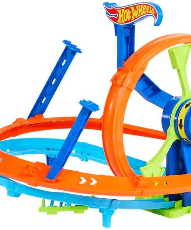 Hot Wheels Toy Car Track Set, Launch and Loop Playset & 1:64 Scale Die-Cast Vehicle, Crash Area on Figure 8 Track with Loop-Kicker Booster