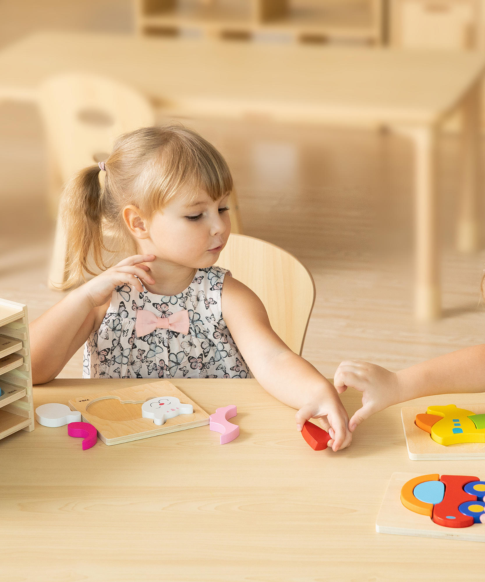 مجموعة فيجا من 12 قطعة أحجية مكعبات من 4 إلى 5 قطع، لعبة مونتيسوري الخشبية، تنمي المهارات الحسية والإدراكية والحركية الدقيقة، لعبة تعليمية للأطفال غير سامة وصديقة للبيئة، مناسبة للأولاد والبنات من سن 18 شهرًا فما فوق