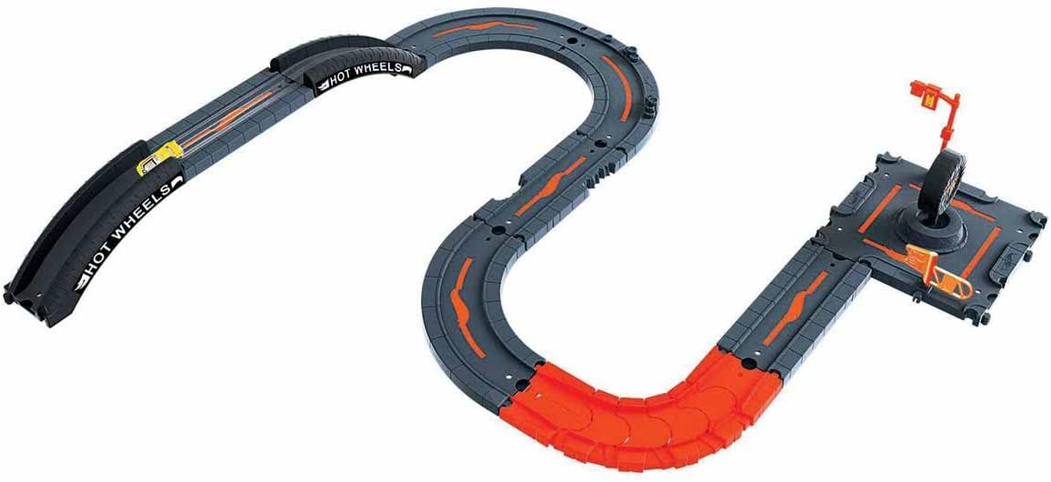 Hot Wheels City Track Pack, 10-Piece Set with 1 Die-Cast Car, Build, Race and Customize Your Hot Wheels World, Gift for Kids 4+