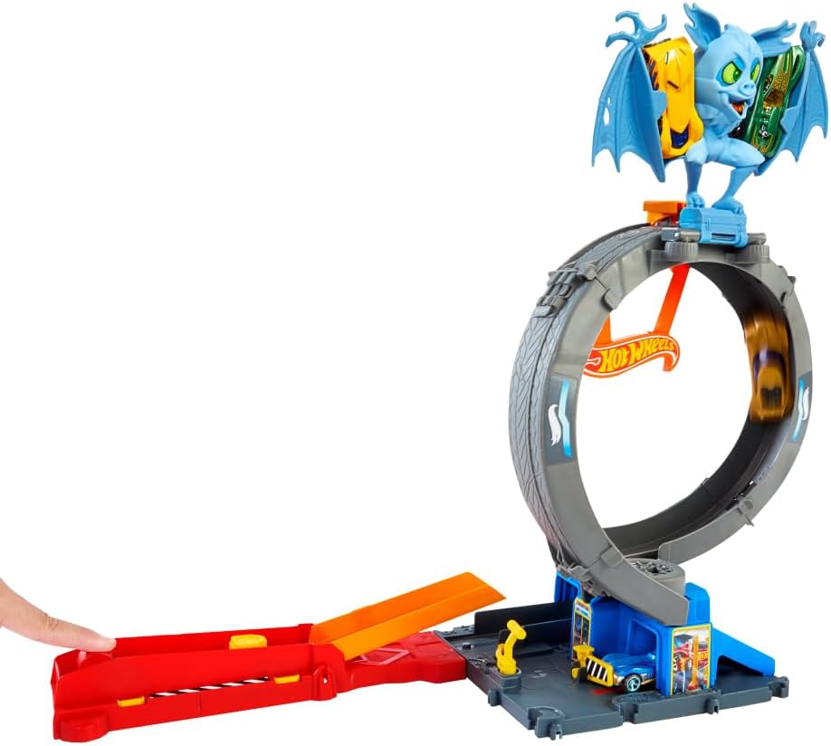 Hot Wheels City Bat Loop Attack Playset with Rotating Tire Loop, Adjustable Launcher & 1:64 Scale Toy Car, Connectable Track Set for Kids 4+