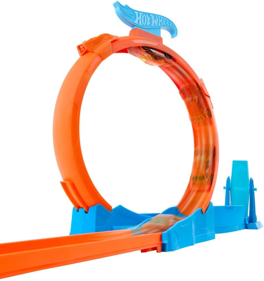 Hot Wheels Toy Car Track Set, Triple Loop Pack & 1:64 Scale Vehicle, Track-Building Components with 3 Loops, Speed Snap Tracks & Adapters, JDW39