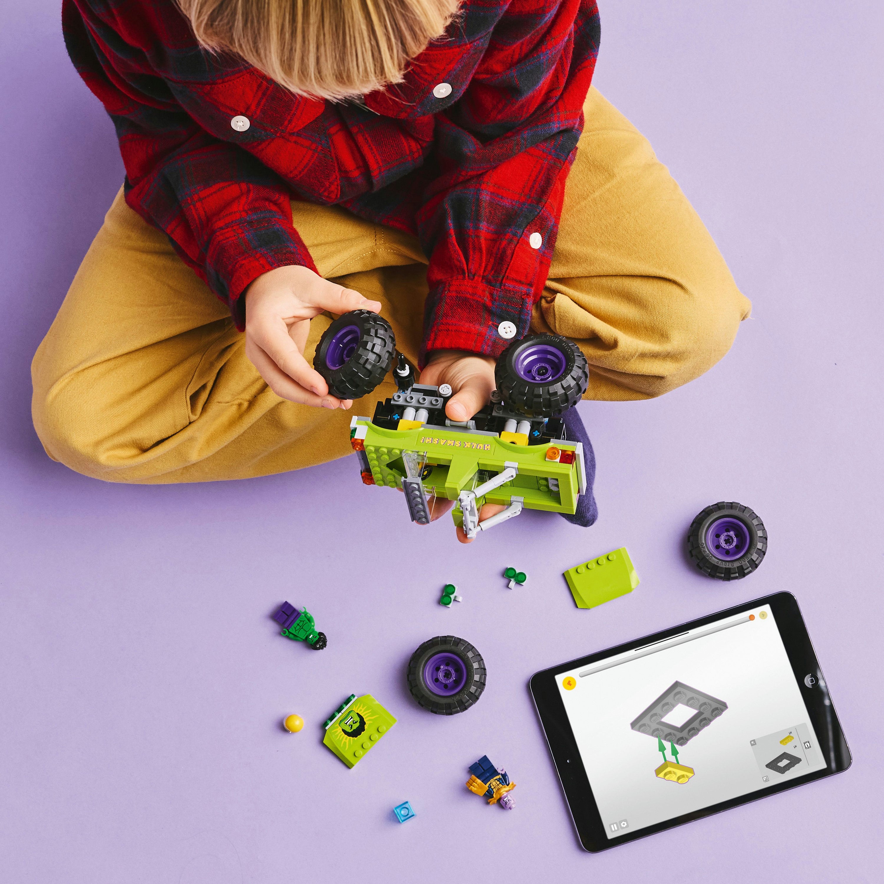 LEGO Super Heroes 76312 The Hulk Truck vs Thanos V29 Building Toy for Kids 7+