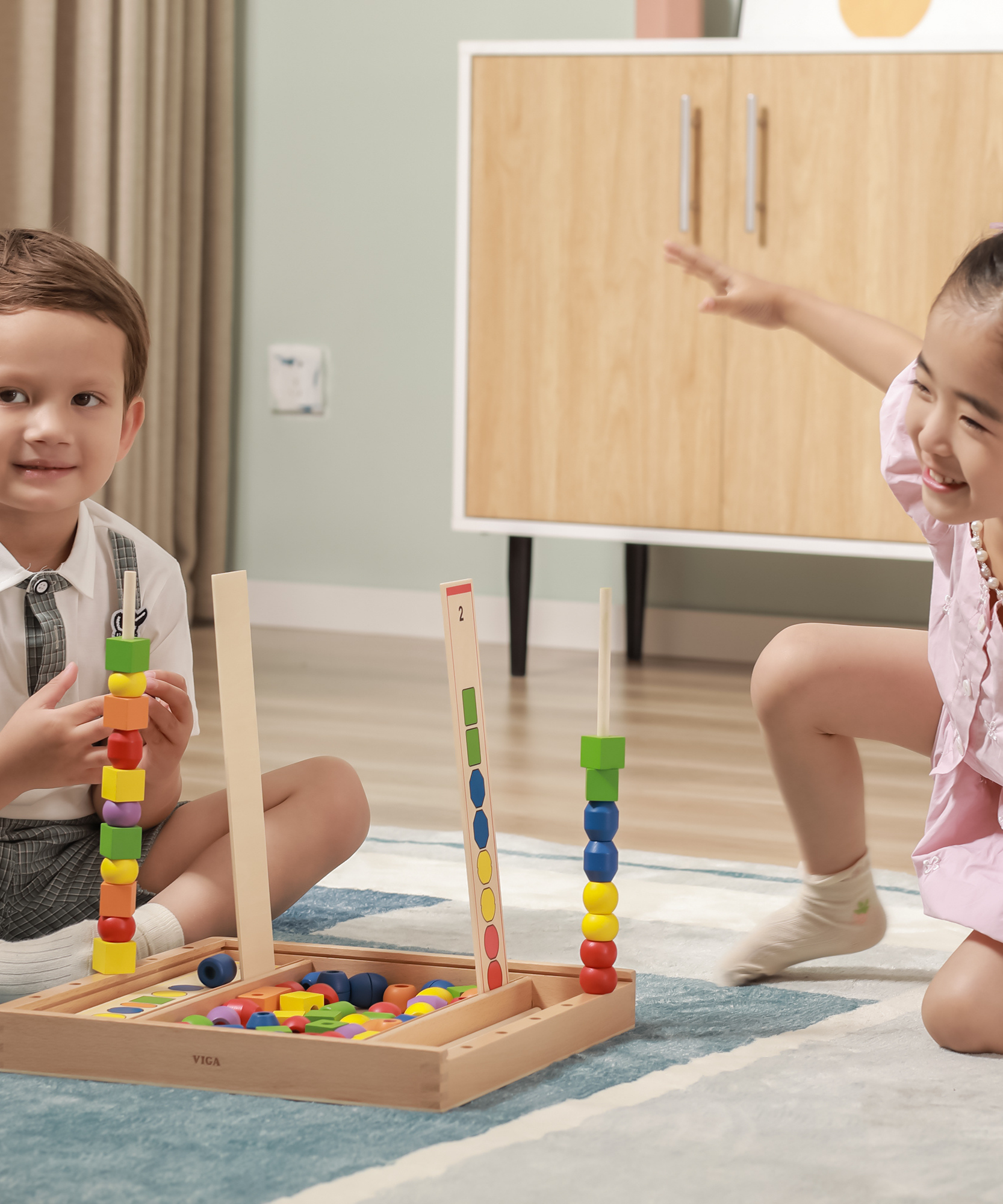 VIGA Wooden Beads Sequence Toy, 72-Piece Montessori Sorting & Pattern Activity, Develops Fine Motor Skills,Logic & Early Math, Enhances Memory & Problem-Solving, Eco-Friendly, for Boys & Girls Ages 3+
