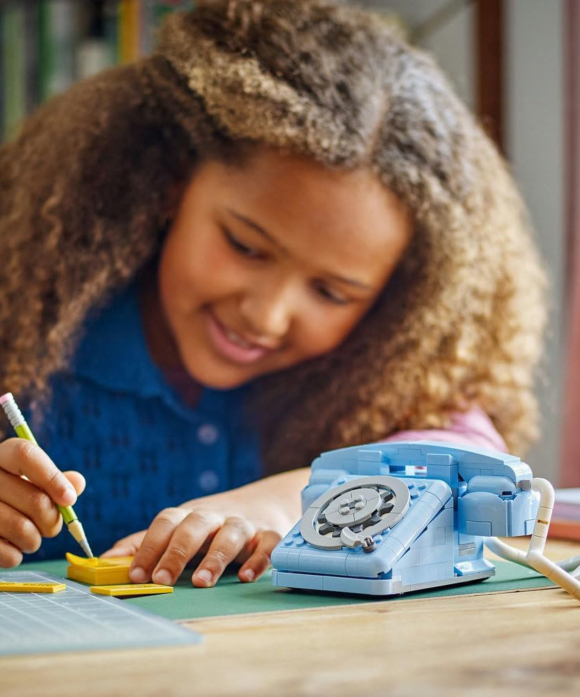 LEGO Creator 31174 Retro Telephone 3-in-1 Building Kit for Ages 8+