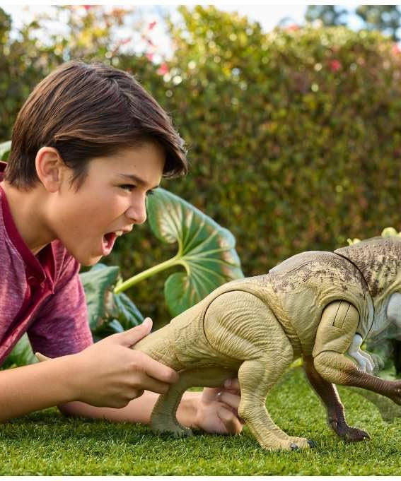 Jurassic World Feature Villain Dino