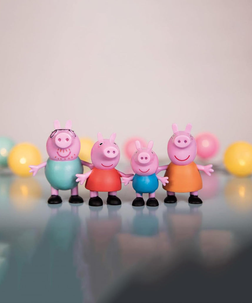 Comansi Peppa Pig Collection Set 4 Figures, Hand-Painted Non-Articulated Action Figures, Peppa, George, Mama, and Papa, Tabletop Collectibles, Cartoon Toy Set for Kids, Officially Licensed