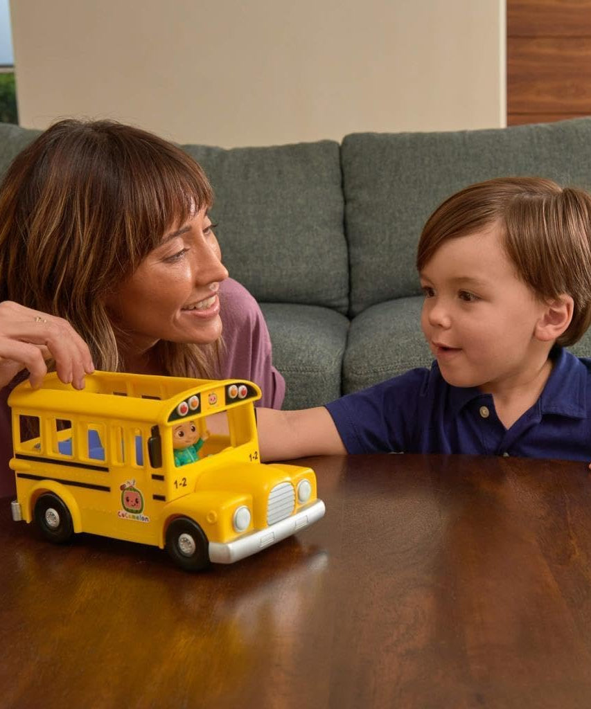 CoComelon Musical Yellow School Bus with JJ Figure, Light-Up & Sound Vehicle Toy, Wheels on the Bus Song, Battery Powered, Ages 2+