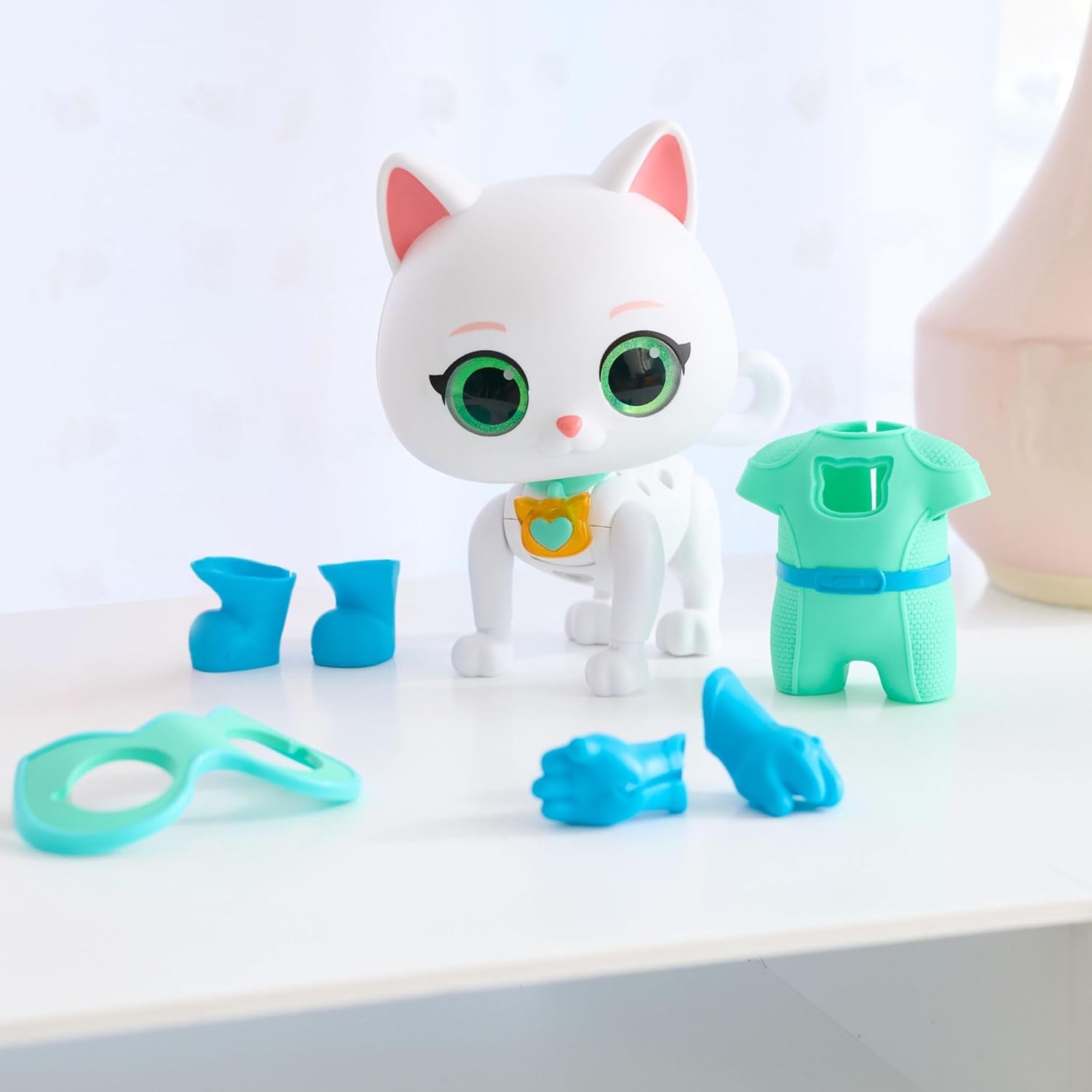 Just Play Disney Junior SuperKitties Cat-Tastic Transforming Bitsy Toy Figure, Lights and Sounds, Accessories Included, Kids 3+