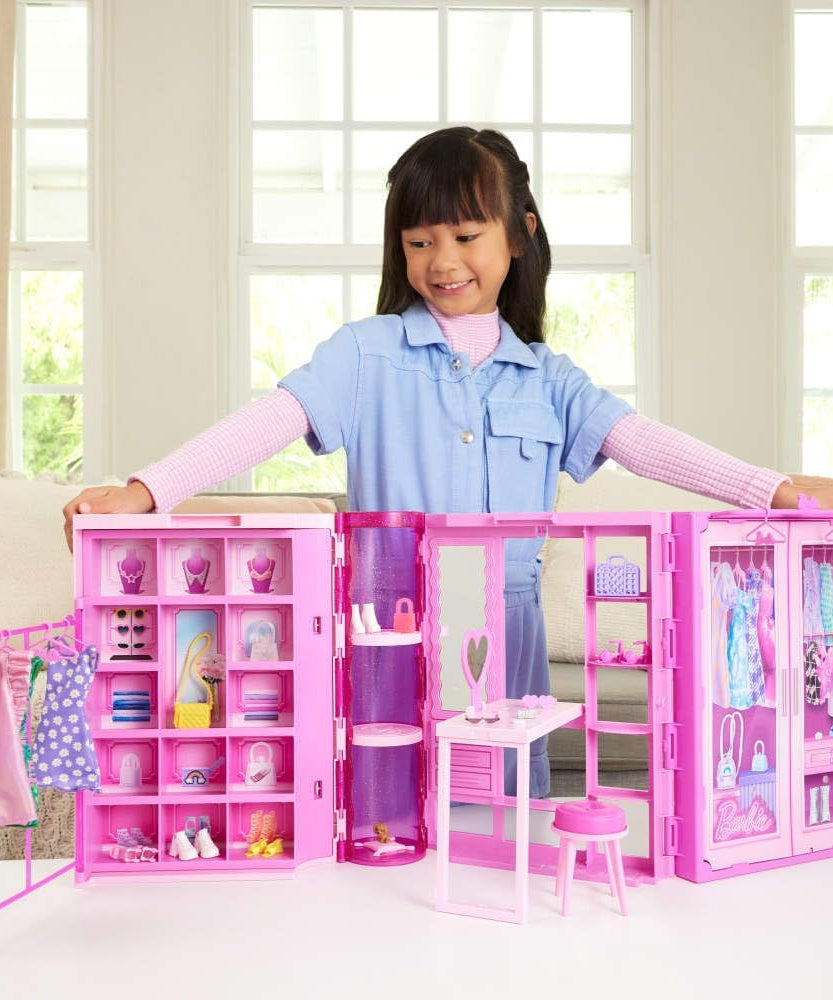 Barbie Dream Closet Toy Playset with Blonde Fashion Doll, Clothes & Accessories, 3-ft-Wide with 25+ Pieces, 3 Complete Looks, Age 3+ Years