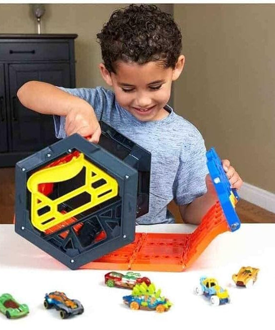 Hot Wheels Roll Out Raceway Track Set, Storage Bucket Unrolls into 5-Lane Racetrack, Includes 1 Hot Wheels Car, 4+ Years