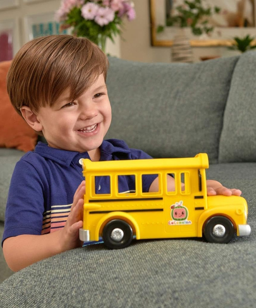 CoComelon Musical Yellow School Bus with JJ Figure, Light-Up & Sound Vehicle Toy, Wheels on the Bus Song, Battery Powered, Ages 2+