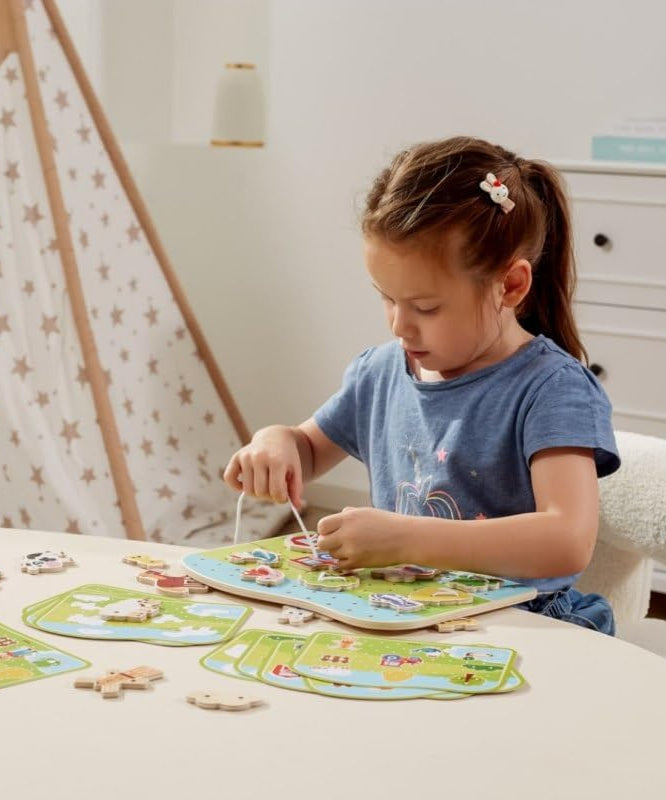 Viga Wooden Farm Lacing Game Set, Educational Wooden Threading Toy with 20 Lacing Plates, 3 Threads and 10 Pattern Cards, Fine Motor Skills Activity for Kids, Ages 2+