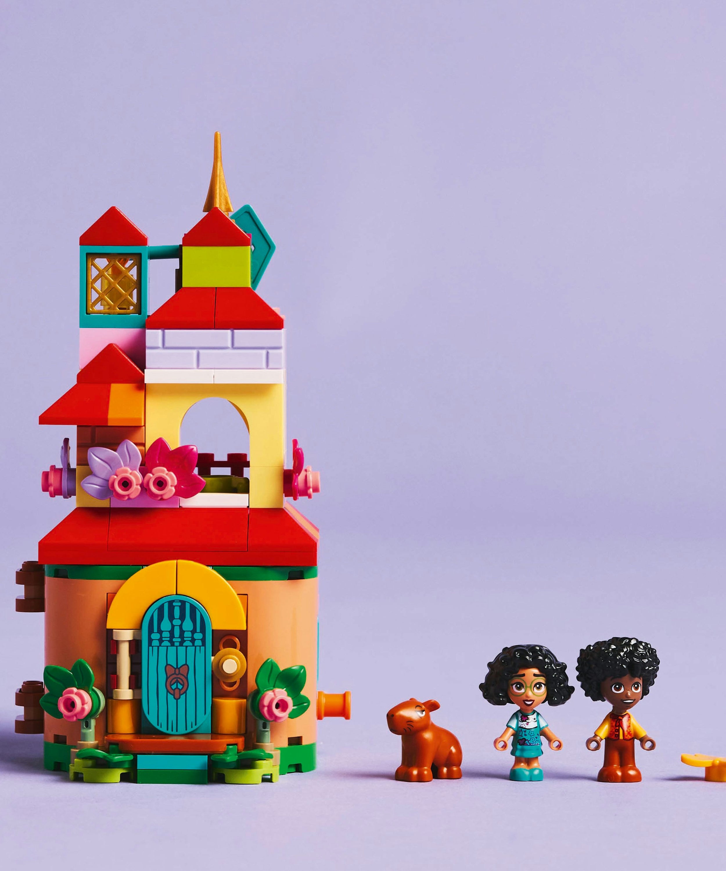 LEGO Disney 43261 Encanto Mini House V29 for Girls 5+ Fun Magical Building Toy with Character Play