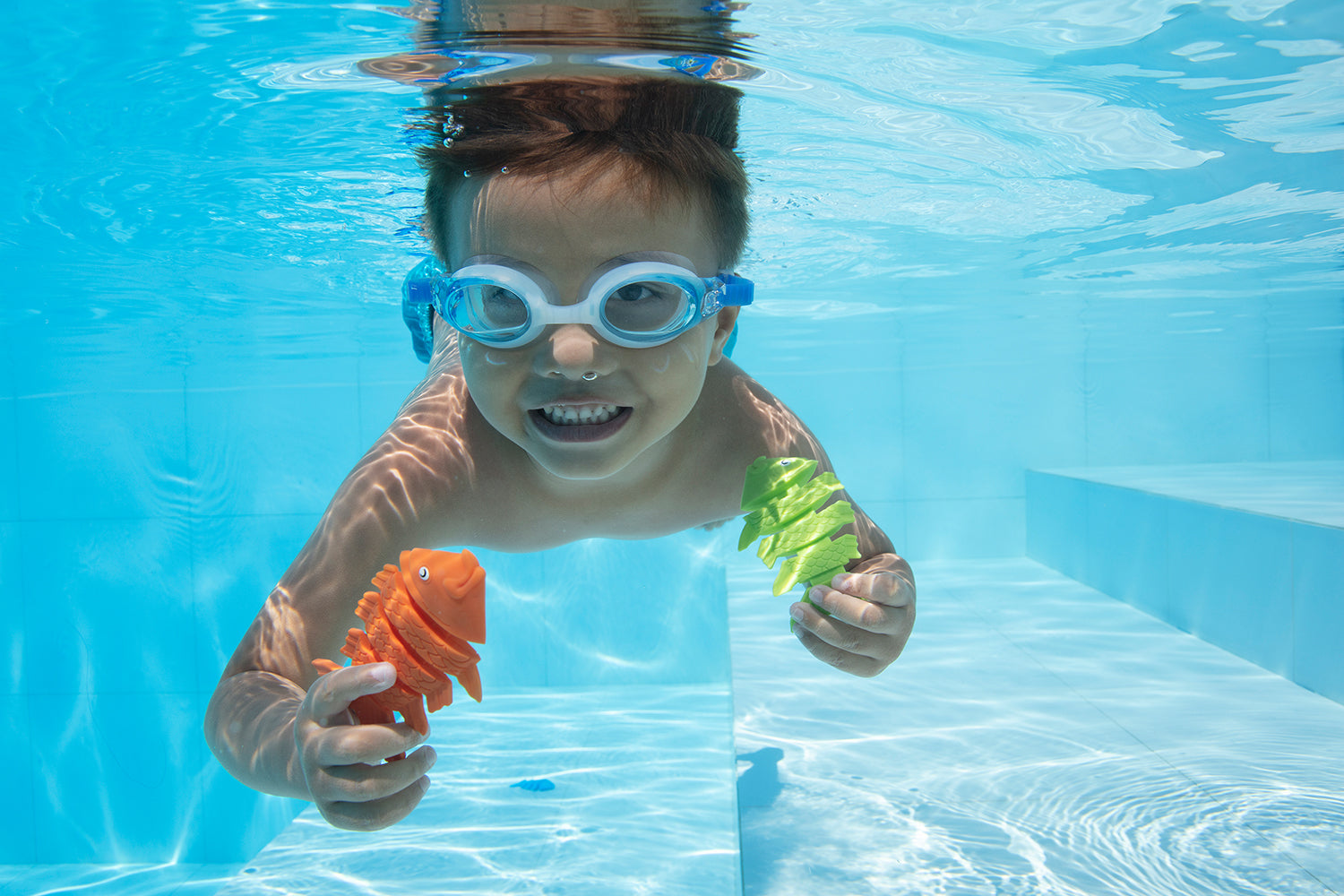 Bestway Squiggle Wiggle™ Diving Fish Set for Kids Ages 3+ – Colorful Pool & Bath Diving Toys, Set of 3 Underwater Swim Training Fish Toys