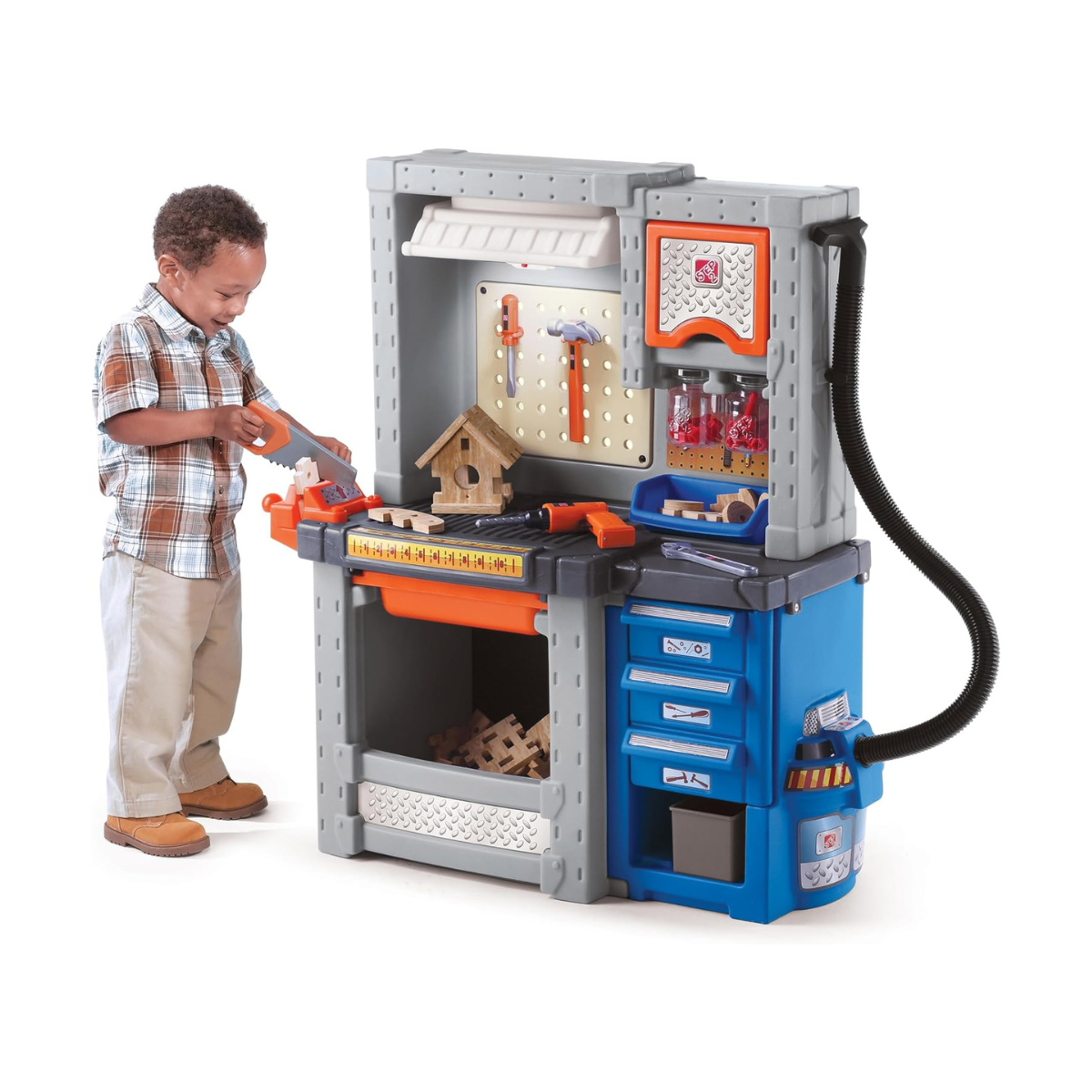 ورشة عمل ديلوكس من ستيب2 ٧٠٦٠٠٠، طاولة عمل لعب الأدوار للأطفال، أدوات وإكسسوارات واقعية، مشاريع من خشب ديورا فوم، خزائن تخزين، ألوان محايدة/ترابية، للأعمار من ٣ سنوات فما فوق