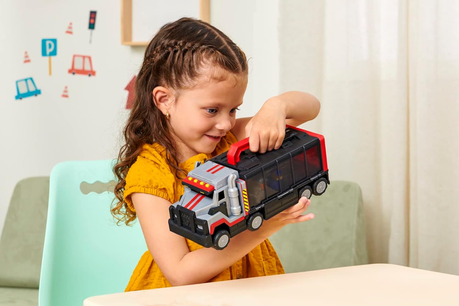 مجموعة لعب شاحنة كبيرة من PAW Patrol Big Truck Pups، مع 3 شخصيات، وكابينة متحركة، وحقيبة تخزين، ولعبة للأطفال