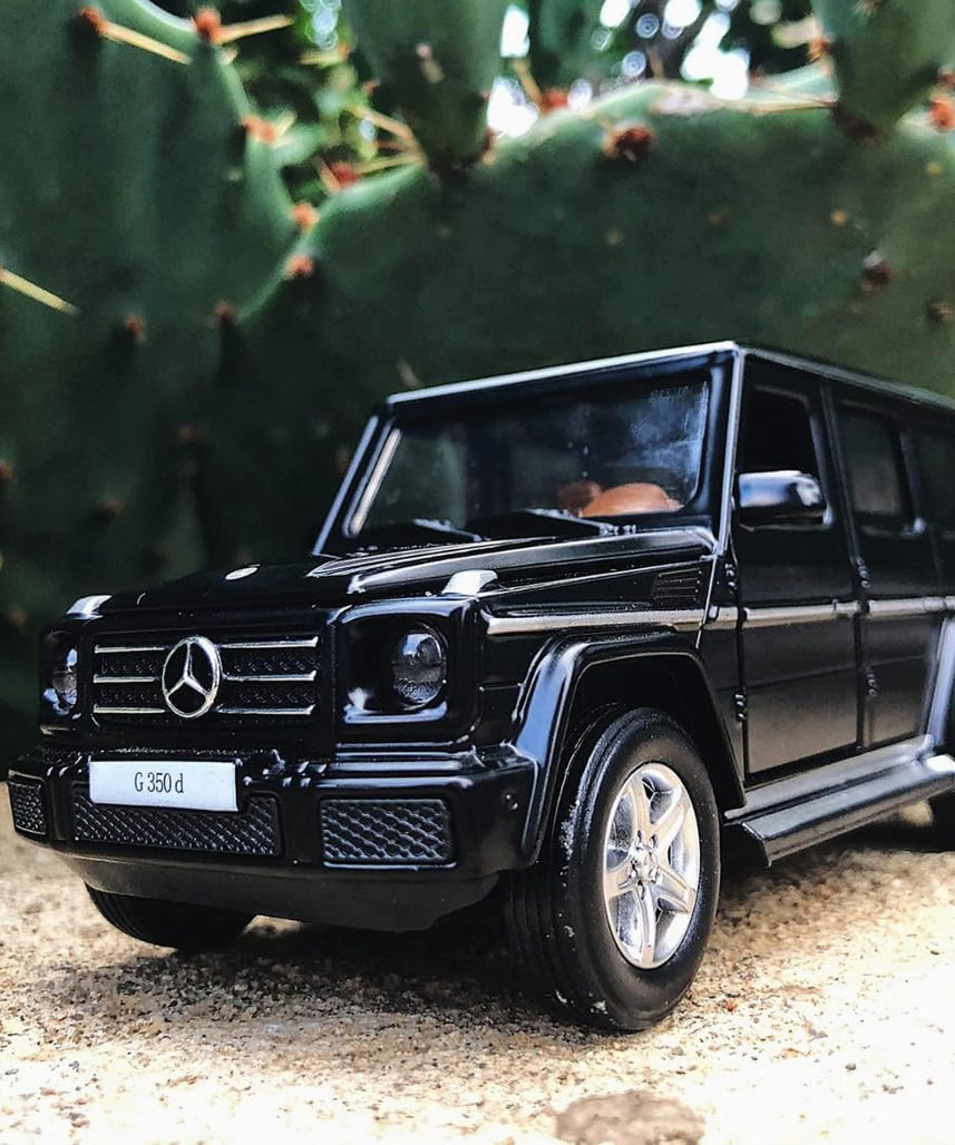 D-Power Mercedes-Benz G350D Die-Cast Model Car – 1:32 Scale, Black, Pull-Back Metal SUV Toy, Ages 3+