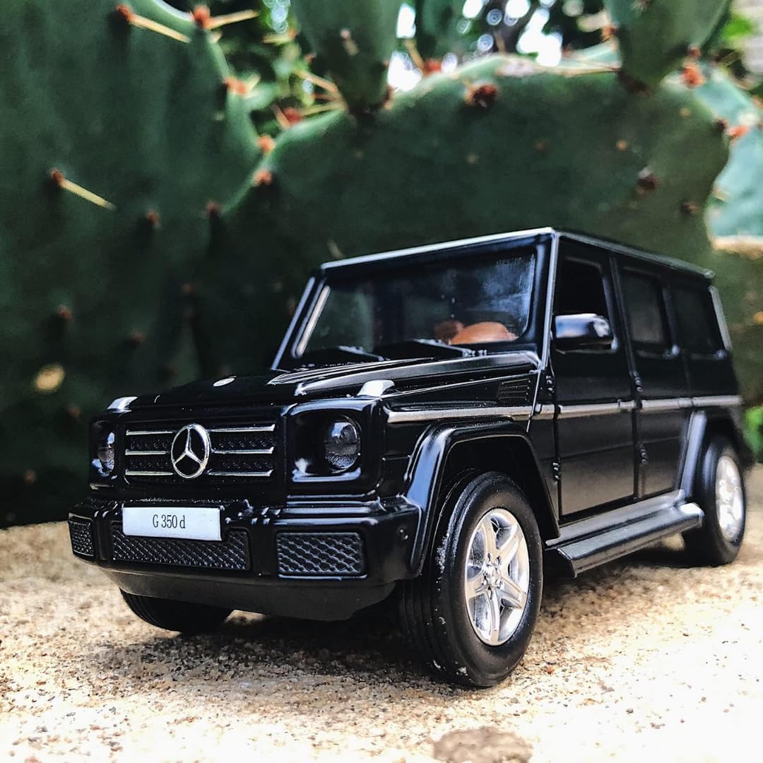 D-Power Mercedes-Benz G350D Die-Cast Model Car – 1:32 Scale, Black, Pull-Back Metal SUV Toy, Ages 3+