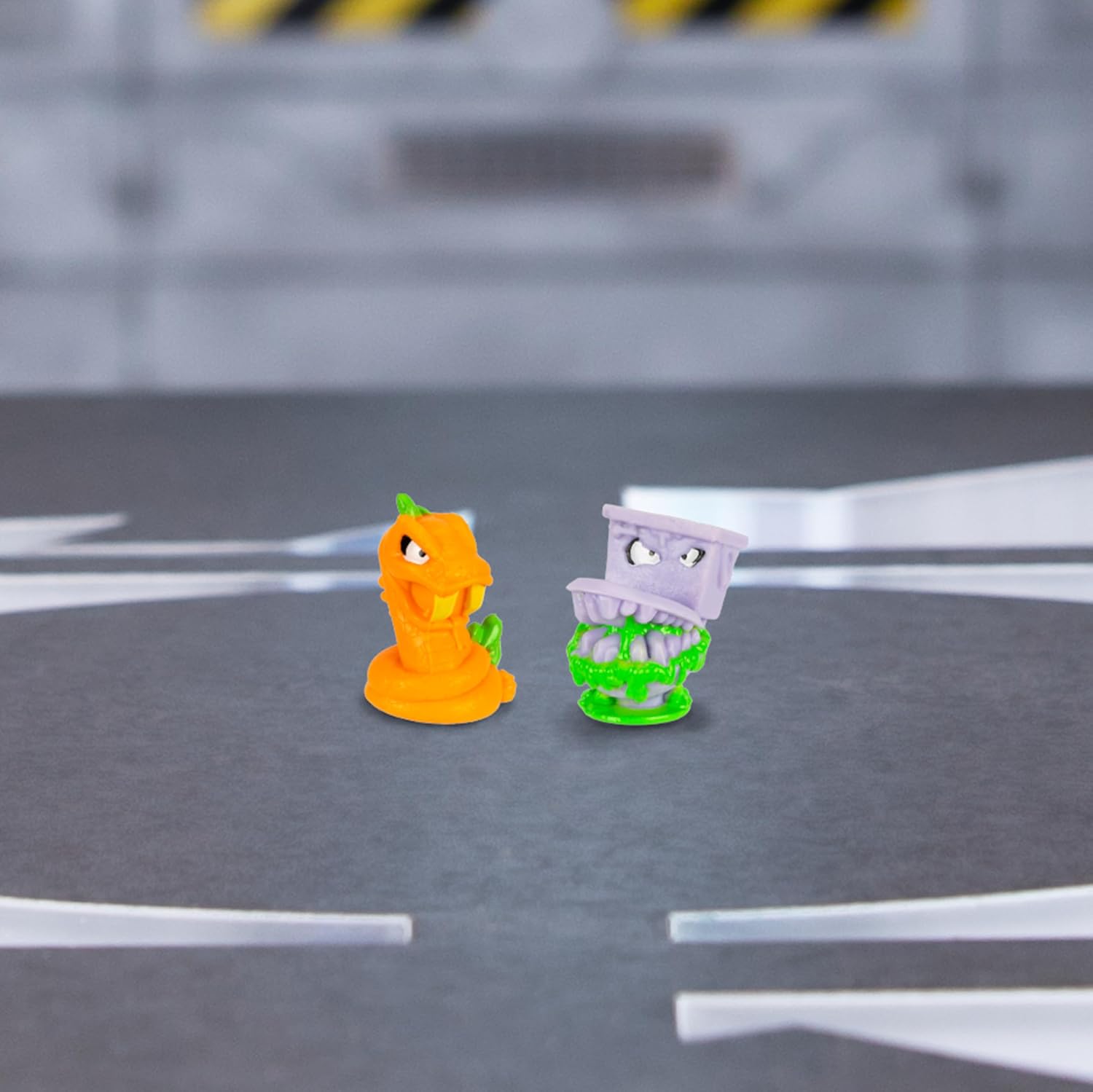 MrBeast Lab Swarms Mega Lab 12 Pack Vipermite, Add Water Shake & Reveal 12 Micro Collectible Figures, Guaranteed Special Edition Panther, Over 100 MrBeast Characters to Collect, Rare Hyperchrome Chase