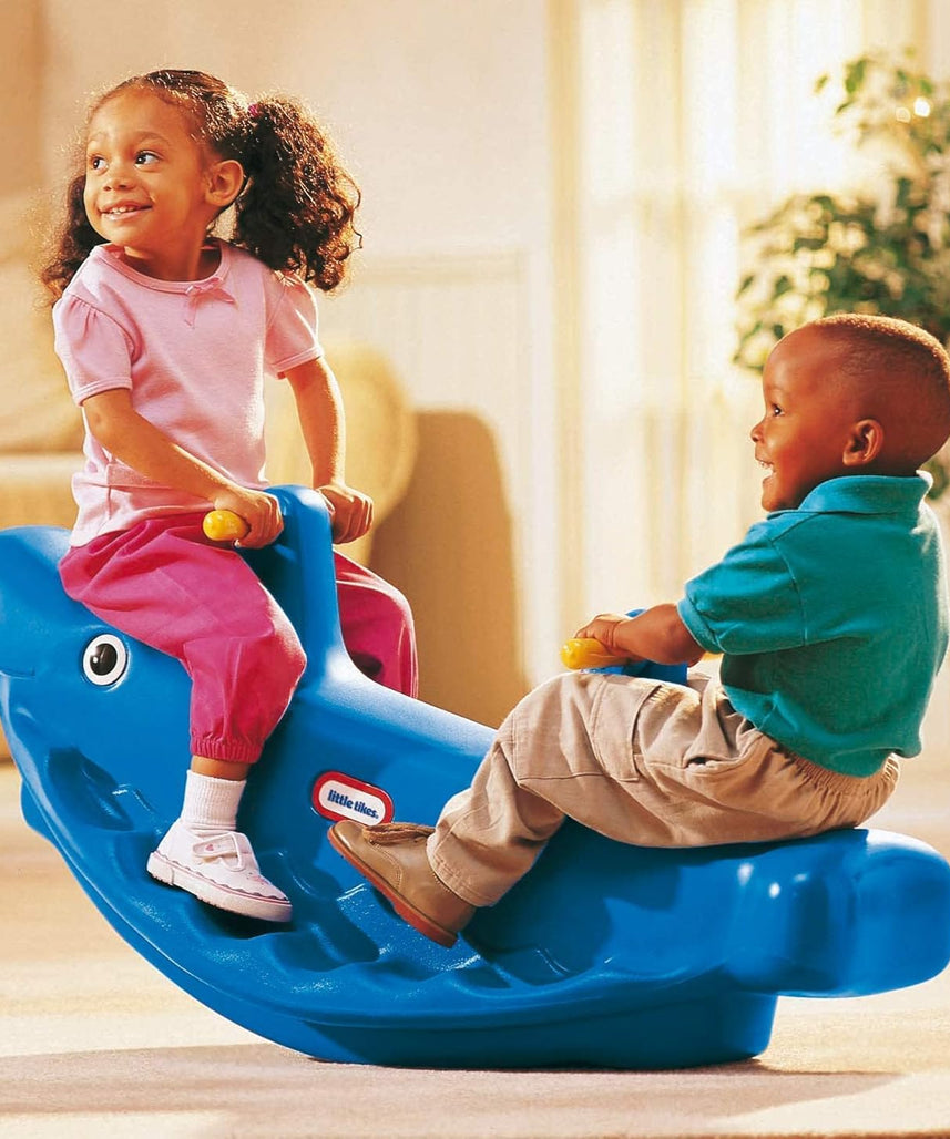 Little Tikes Whale Teeter Totter Seesaw for Toddlers, Indoor and Outdoor Rocking Toy, Seats Up to 3 Children, Stable Plastic Design, 18 Months+