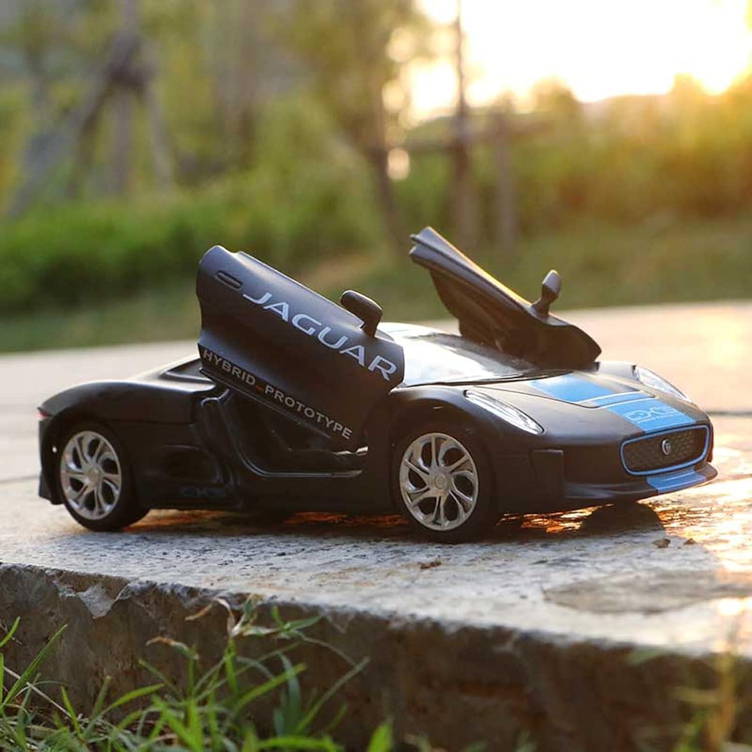 D-Power Jaguar C-X75 Die-Cast Model Car – 1:32 Scale, Black, Pull-Back Supercar Toy, Ages 3+