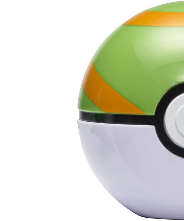 Pokémon Clip ’N’ Go Oddish Figure with Nest Ball, 2-Inch Action Figure Set, Portable Poké Ball Toy, Official Jazwares Collectible, Kids Toy, Ages 3+